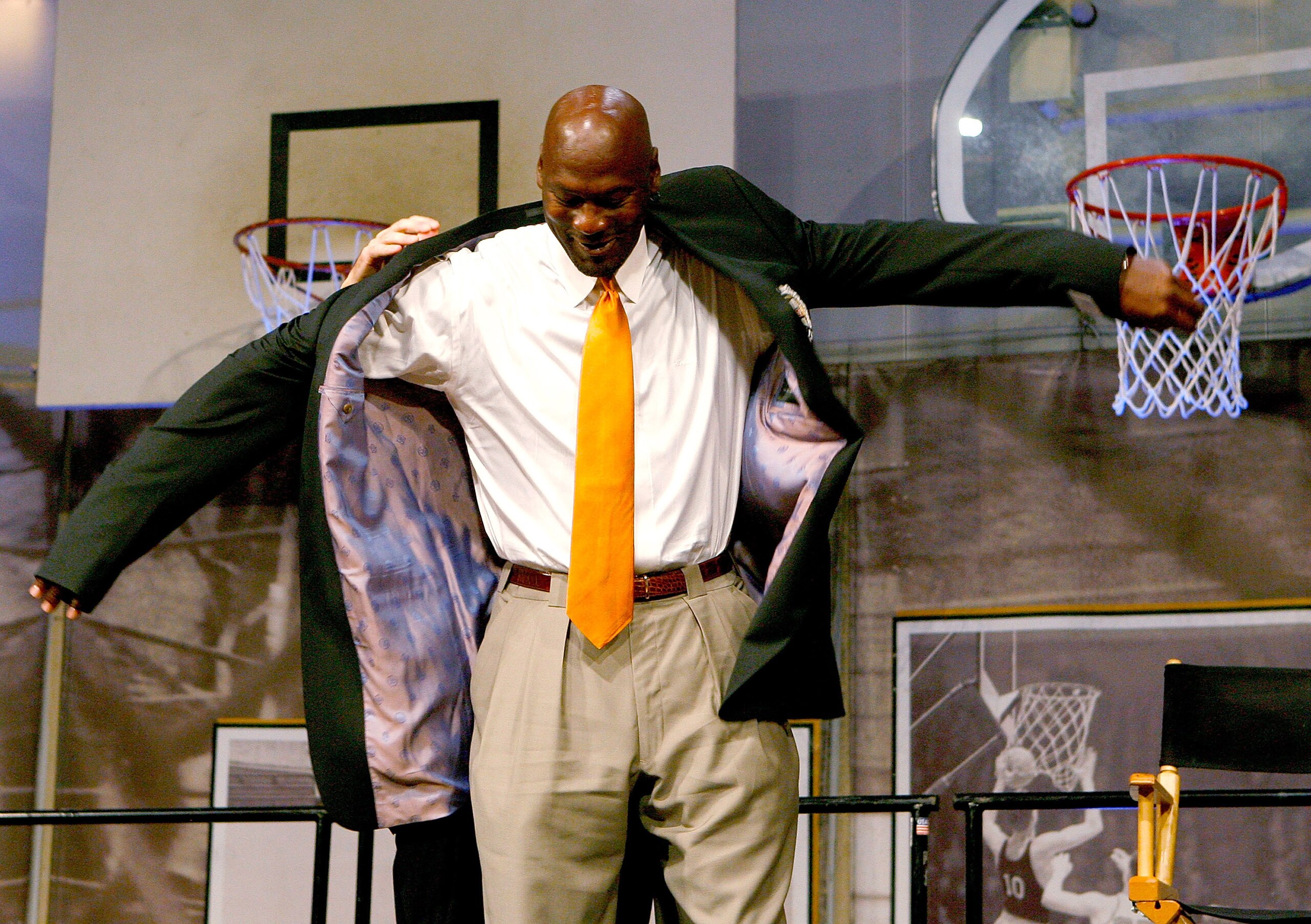 SPRINGFIELD, MA - SEPTEMBER 11: Michael Jordan is presented his Hall of Fame jacket at the Naismith Memorial Basketball Hall of Fame on September 11, 2009 in Springfield, Massachusetts. (Photo by Jim Rogash/Getty Images) SPRINGFIELD, MA - SEPTEMBER 11: Michael Jordan is presented his Hall of Fame jacket at the Naismith Memorial Basketball Hall of Fame on September 11, 2009 in Springfield, Massachusetts. (Photo by Jim Rogash/Getty Images)