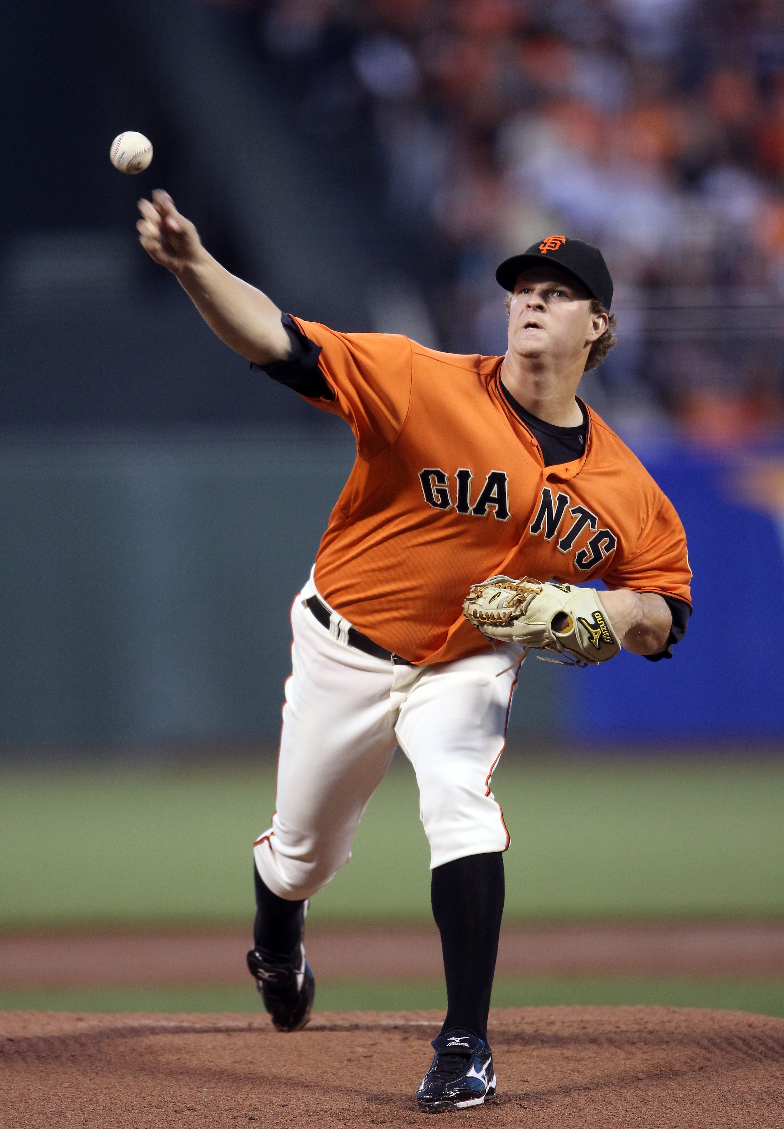 SAN FRANCISCO - OCTOBER 08:  Matt Cain #18 of the San Francisco Giants pitches against the Atlanta Braves in game 2 of the NLDS at AT&T Park on October 8, 2010 in San Francisco, California.  (Photo by Ezra Shaw/Getty Images)