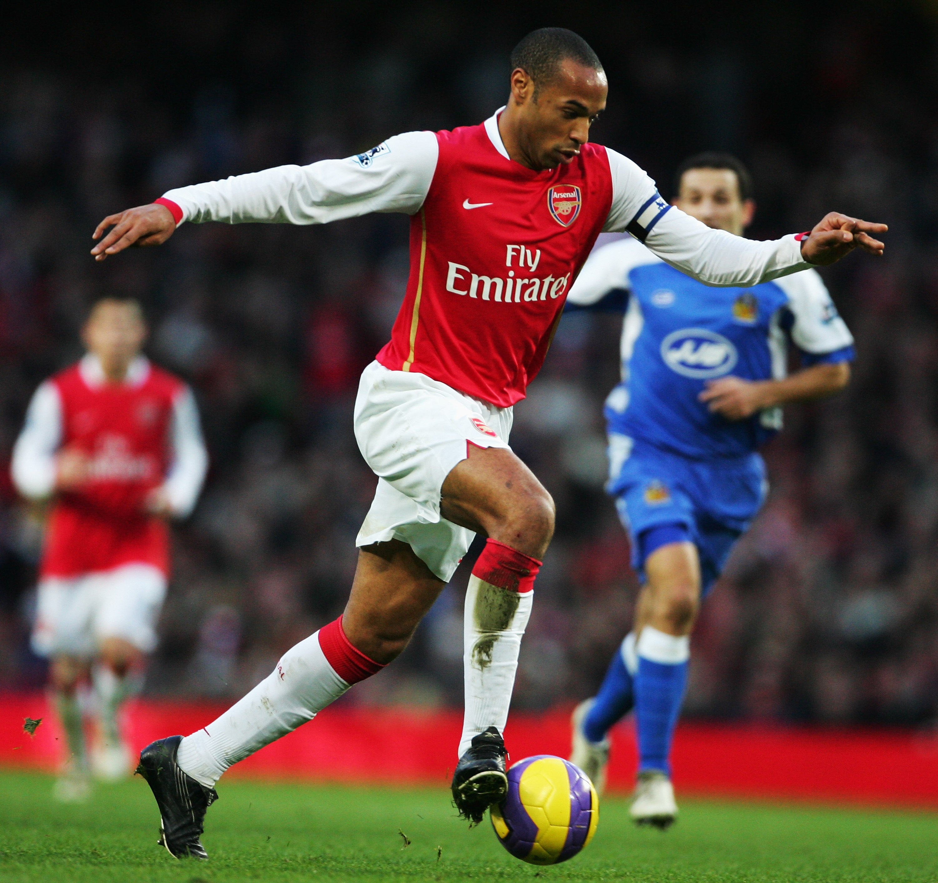 LONDON - FEBRUARY 11:  Thierry Henry of Arsenal during the Barclays Premiership match between Arsenal and Wigan at the Emirates Stadium on February 11, 2007 in London, England.  (Photo by Phil Cole/Getty Images)