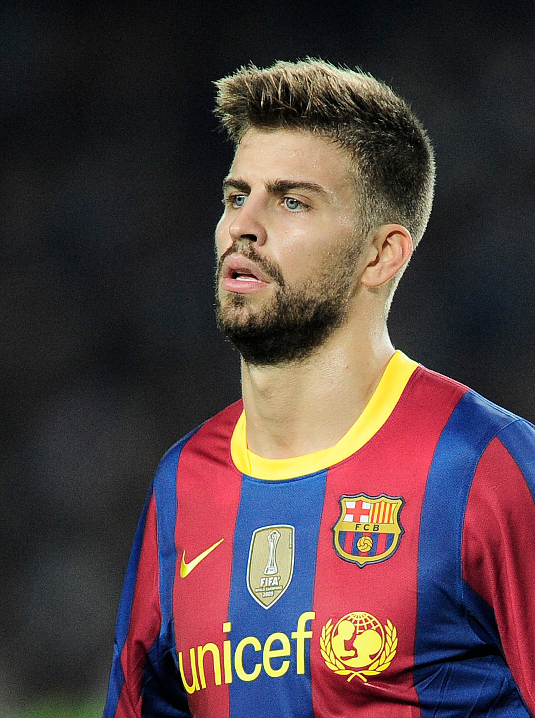 BARCELONA, SPAIN - OCTOBER 03:  Gerard Pique of Barcelona looks on during the La Liga match between Barcelona and Mallorca at the Camp Nou stadium on October 3, 2010 in Barcelona, Spain. The match ended 1-1 draw.  (Photo by David Ramos/Getty Images)