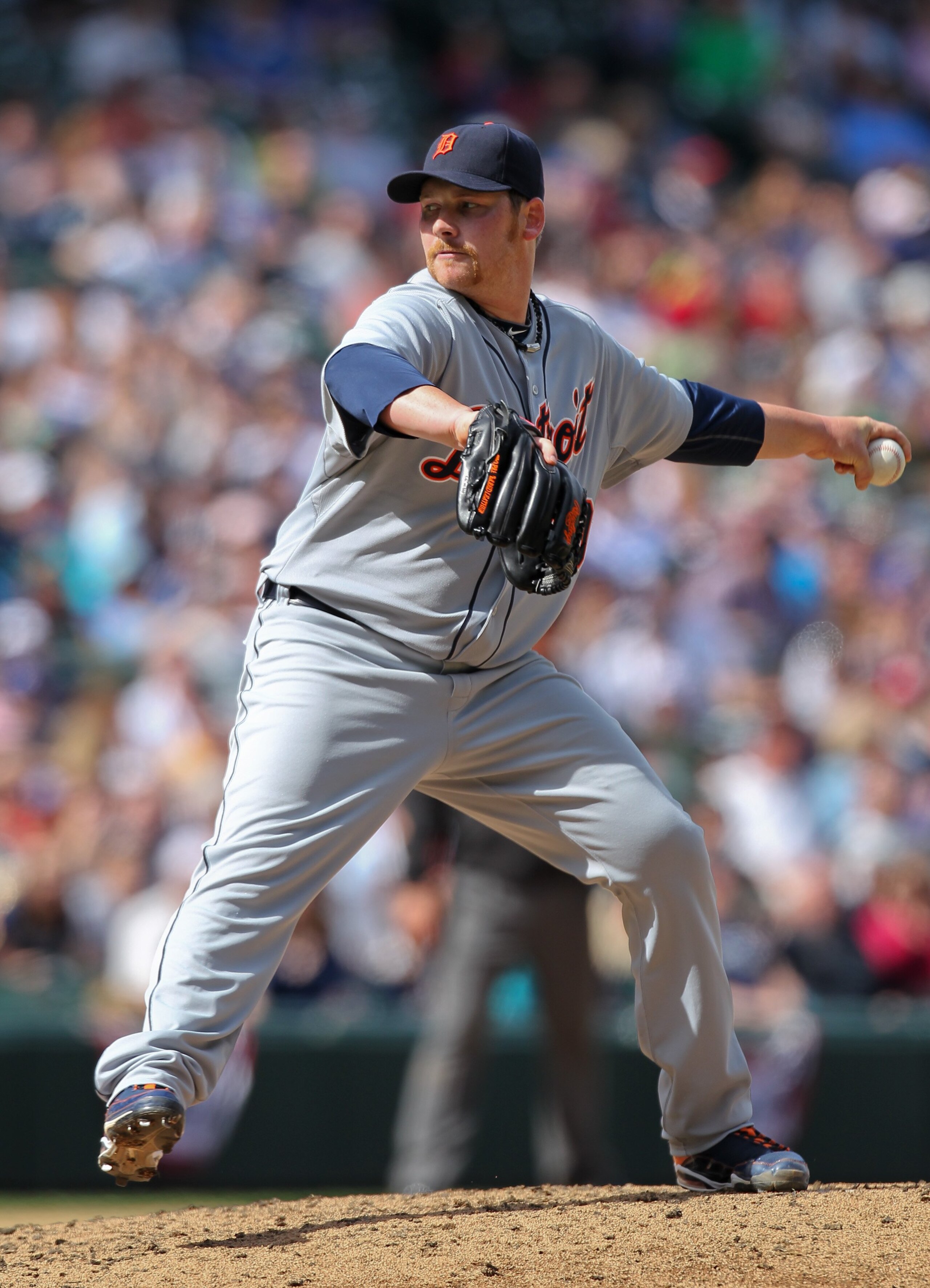 SEATTLE - APRIL 18:  Relief pitcher Phil Coke #40 of the Detroit Tigers pitches against the Seattle Mariners at Safeco Field on April 18, 2010 in Seattle, Washington. (Photo by Otto Greule Jr/Getty Images)