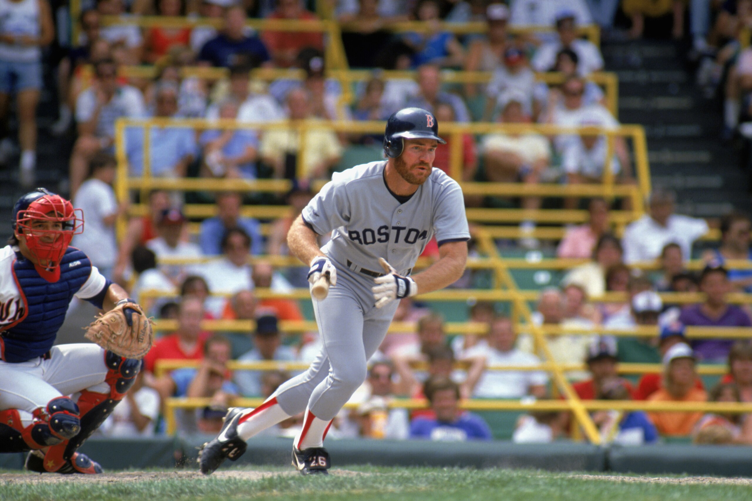 1986:  Wade Boggs of the Boston Red Sox heads for first base during the 1986 season. (Photo by Jonathan Daniel/Getty Images)