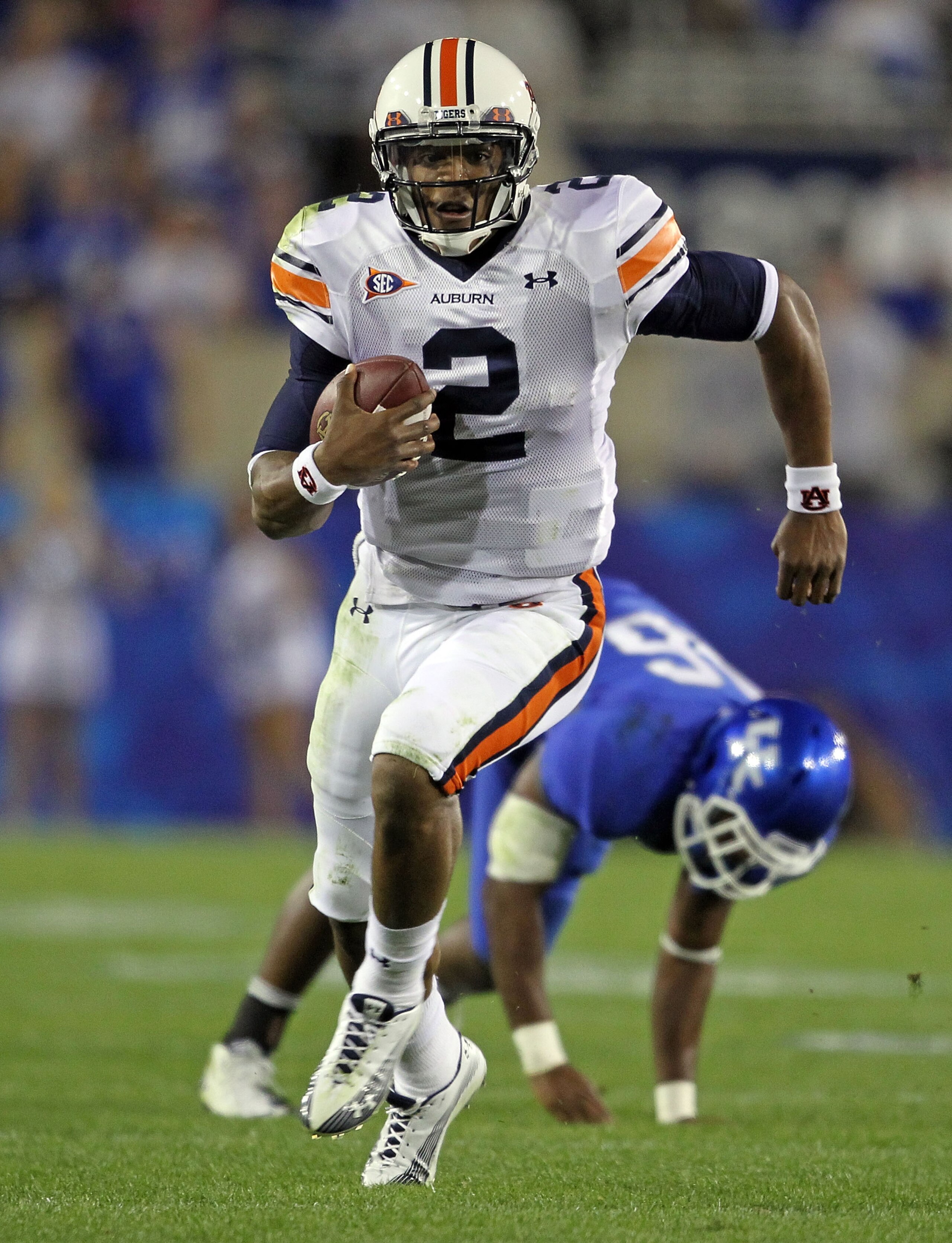 LEXINGTON, KY - OCTOBER 09: Cam Newton #2 of the Auburn Tigers runs with the ball during the SEC game against the Kentucky Wildcats at Commonwealth Stadium on October 9, 2010 in Lexington, Kentucky. (Photo by Andy Lyons/Getty Images) LEXINGTON, KY - OCTOBER 09: Cam Newton #2 of the Auburn Tigers runs with the ball during the SEC game against the Kentucky Wildcats at Commonwealth Stadium on October 9, 2010 in Lexington, Kentucky. (Photo by Andy Lyons/Getty Images)