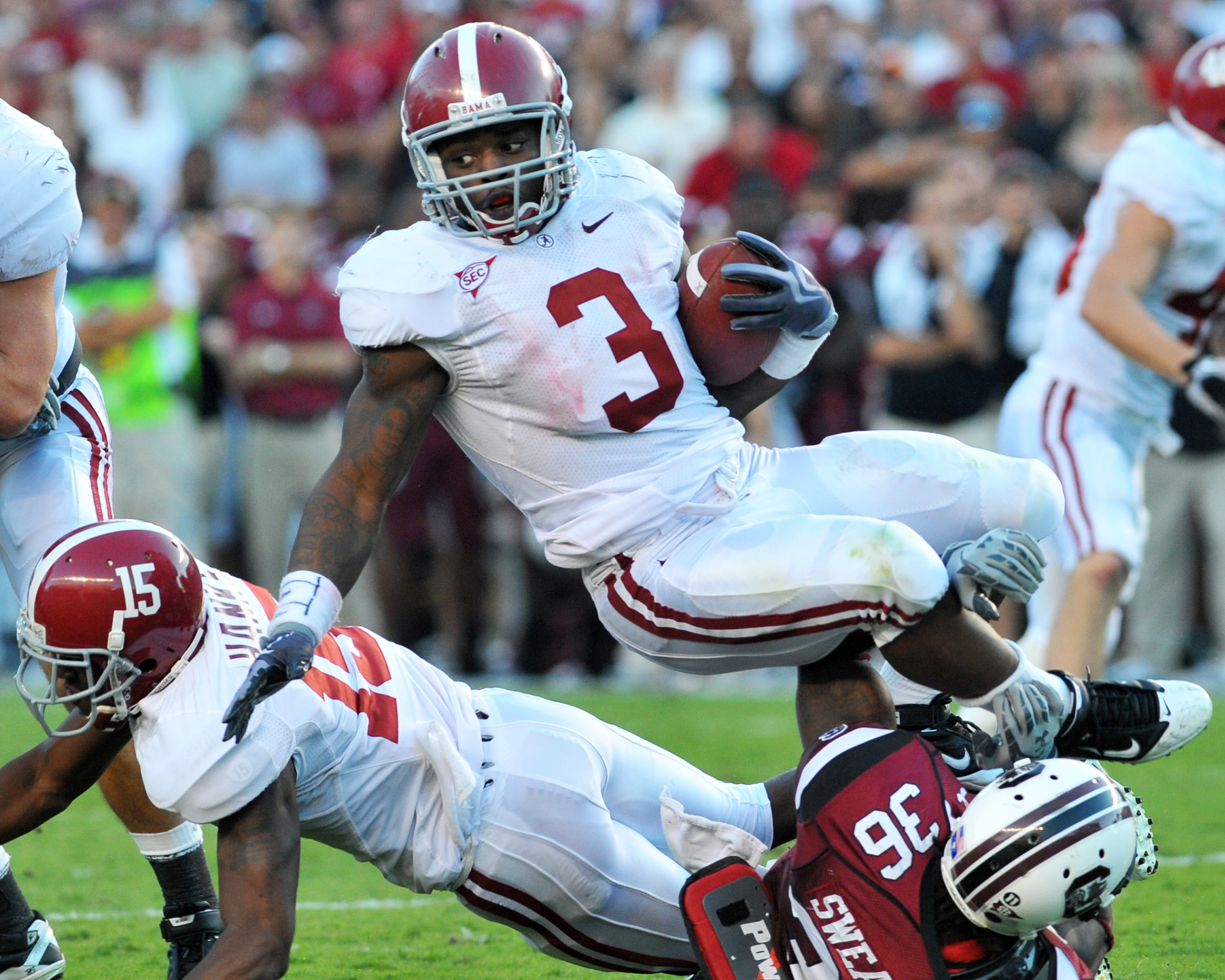 COLUMBIA, SC - OCTOBER 9: Running back Trent Richardson #3 of the Alabama Crimson Tide returns a kick against the South Carolina Gamecocks October 9, 2010 at Williams-Brice Stadium in Columbia, South Carolina. (Photo by Al Messerschmidt/Getty Images) COLUMBIA, SC - OCTOBER 9: Running back Trent Richardson #3 of the Alabama Crimson Tide returns a kick against the South Carolina Gamecocks October 9, 2010 at Williams-Brice Stadium in Columbia, South Carolina. (Photo by Al Messerschmidt/Getty Images)