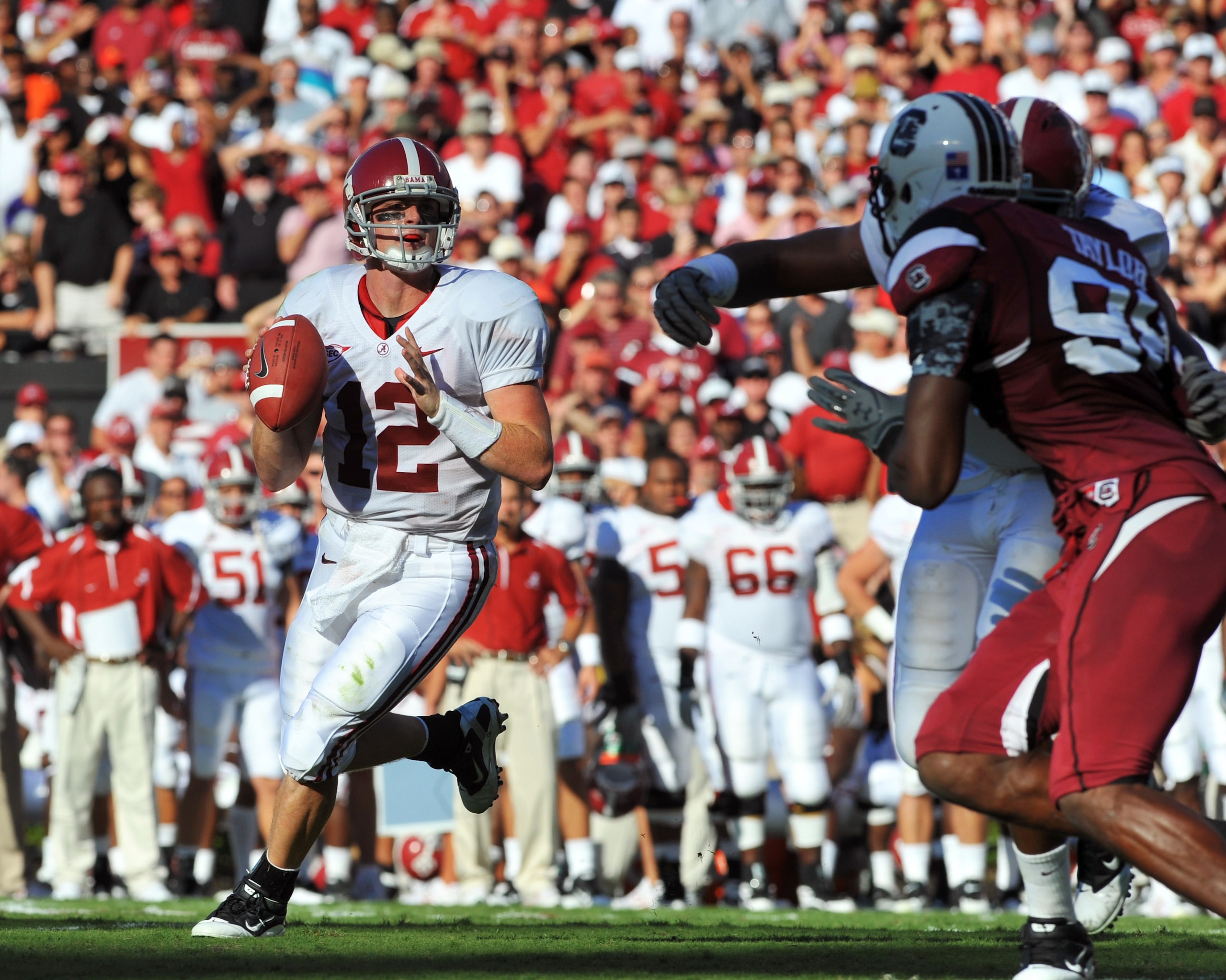 COLUMBIA, SC - OCTOBER 9: Quarterback Greg McElroy of the Alabama Crimson Tide looks to pass in the first half against the South Carolina Gamecocks October 9, 2010 at Williams-Brice Stadium in Columbia, South Carolina.  (Photo by Al Messerschmidt/Getty Im