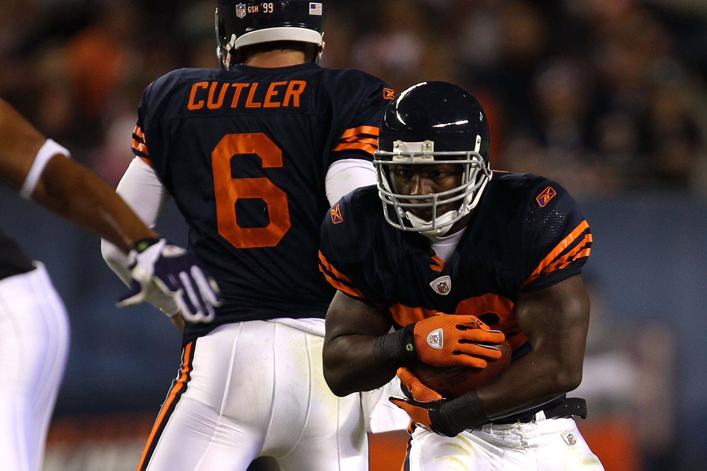 CHICAGO - SEPTEMBER 27:  Chester Taylor #29 of the Chicago Bears runs the ball against the Green Bay Packers at Soldier Field on September 27, 2010 in Chicago, Illinois.  (Photo by Jonathan Daniel/Getty Images)
