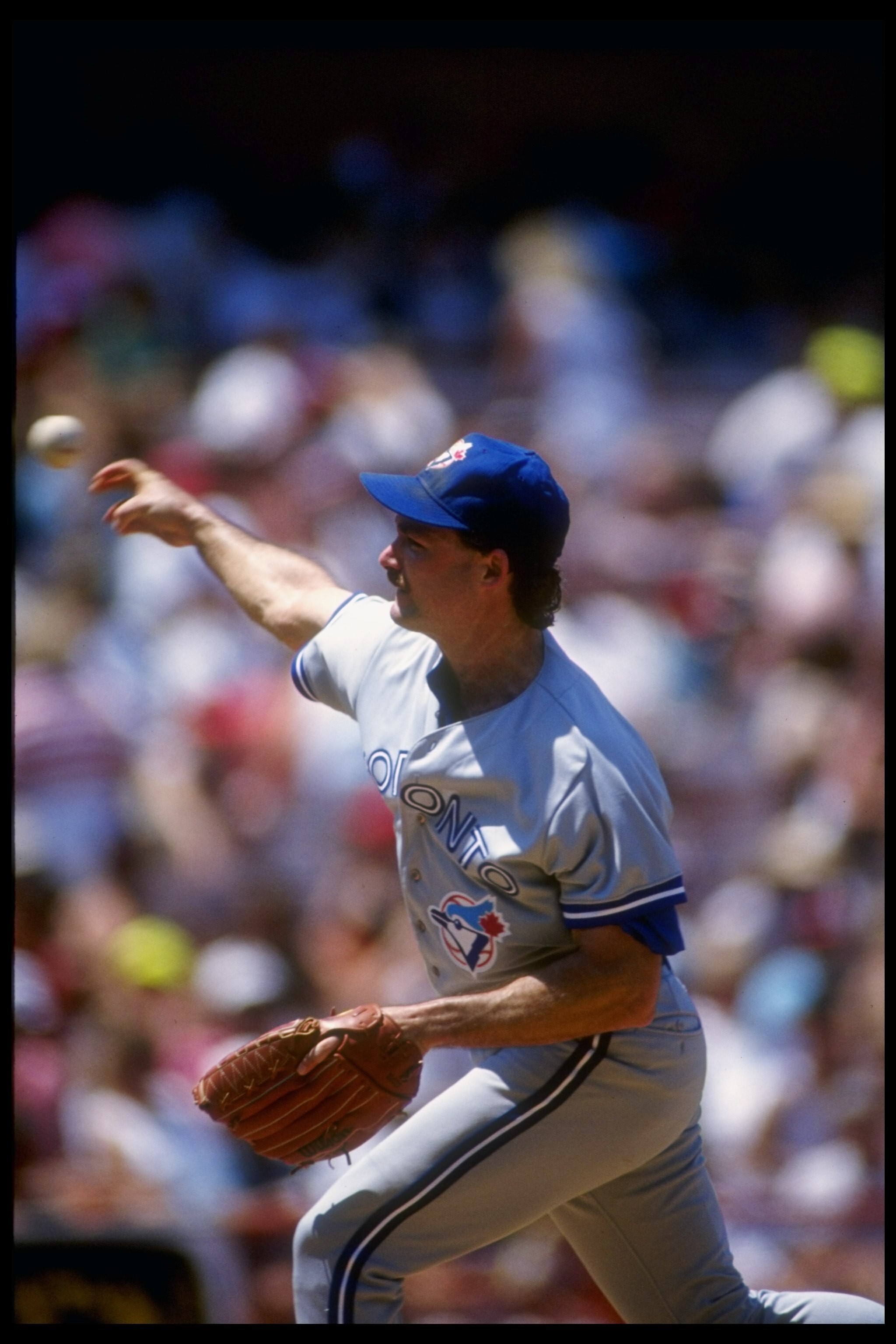 1990:  Pitcher Dave Stieb of the Toronto Blue Jays throws a pitch during a game. Mandatory Credit: Stephen Dunn  /Allsport