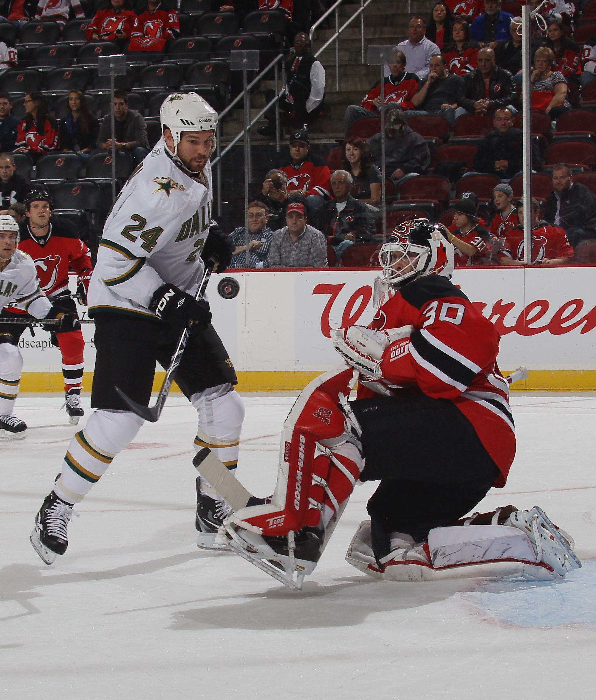 NEWARK, NJ - OCTOBER 08: Martin Brodeur #30 of the New Jersey Devils makes the save on Brandon Segal #24 of the Dallas Stars at the Prudential Center on October 8, 2010 in Newark, New Jersey.  (Photo by Bruce Bennett/Getty Images)