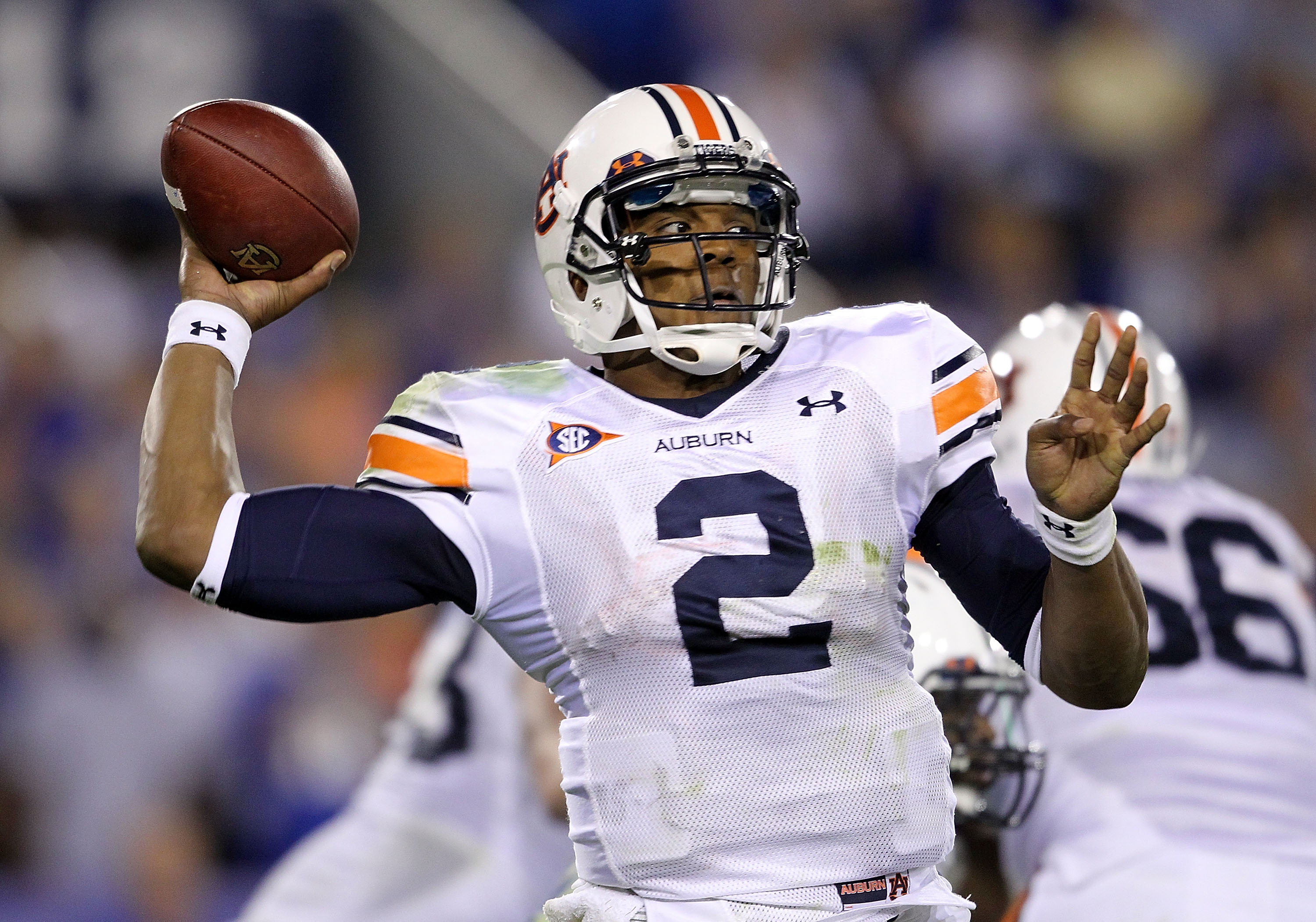 LEXINGTON, KY - OCTOBER 09:  Cam Newton #2 of the Auburn Tigers throws a pass during the SEC game against the Kentucky Wildcats at Commonwealth Stadium on October 9, 2010 in Lexington, Kentucky.  (Photo by Andy Lyons/Getty Images)