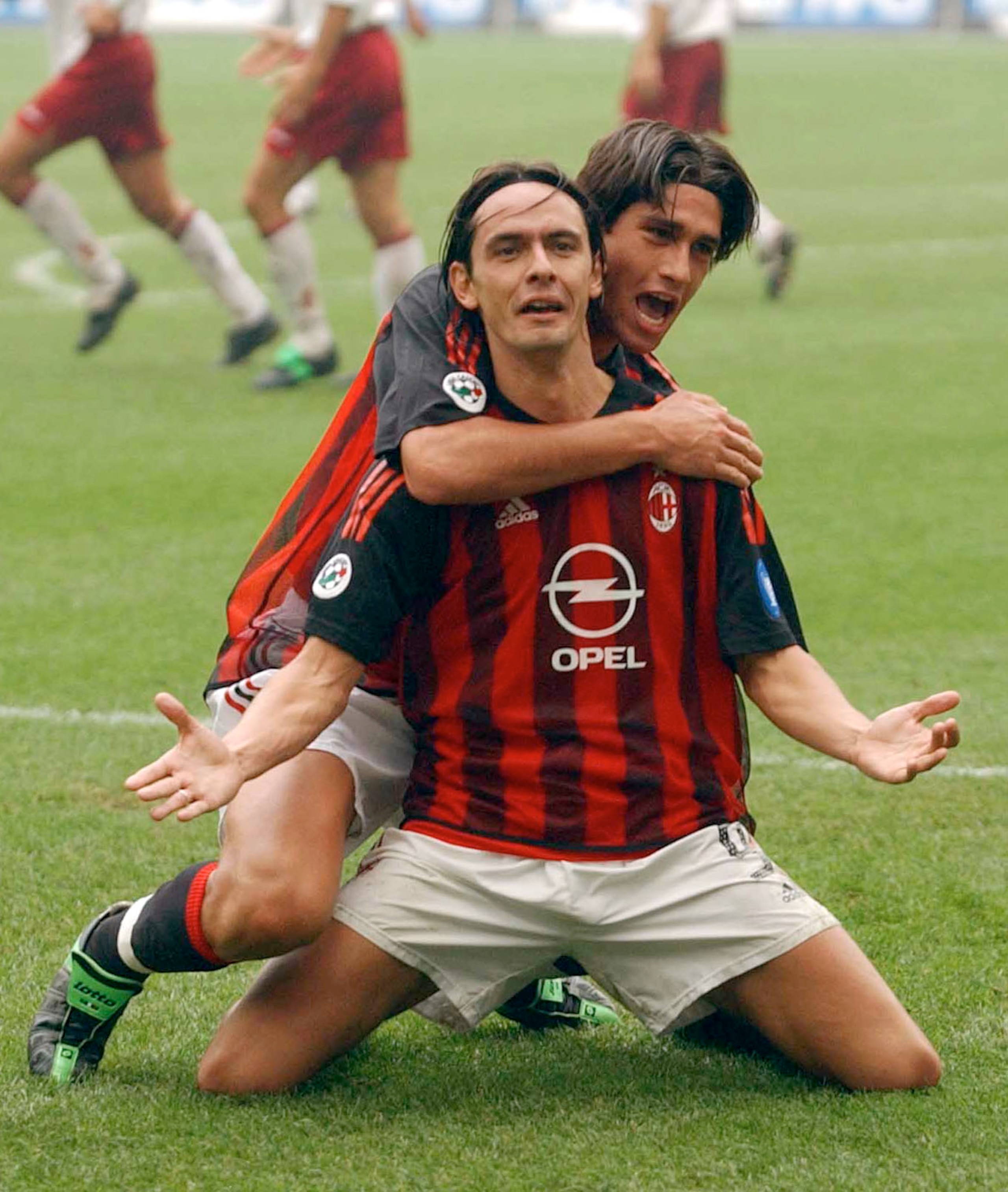 MILAN, ITALY - OCTOBER 6:  Filippo Inzaghi of AC Milan celebrates scoring during the Serie A match between AC MIlan and Torino, played at the 'Guiseppe Meazza' San Siro Stadium, Milan on October 6, 2002.  (Photo by Grazia Neri/Getty Images)