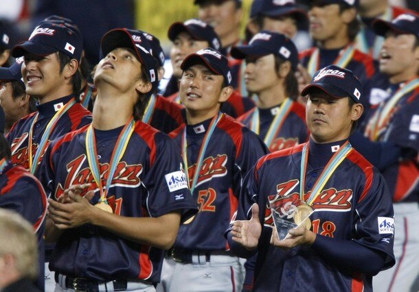 Yu Darvish (left) and Daisuke Matsuzaka (right)