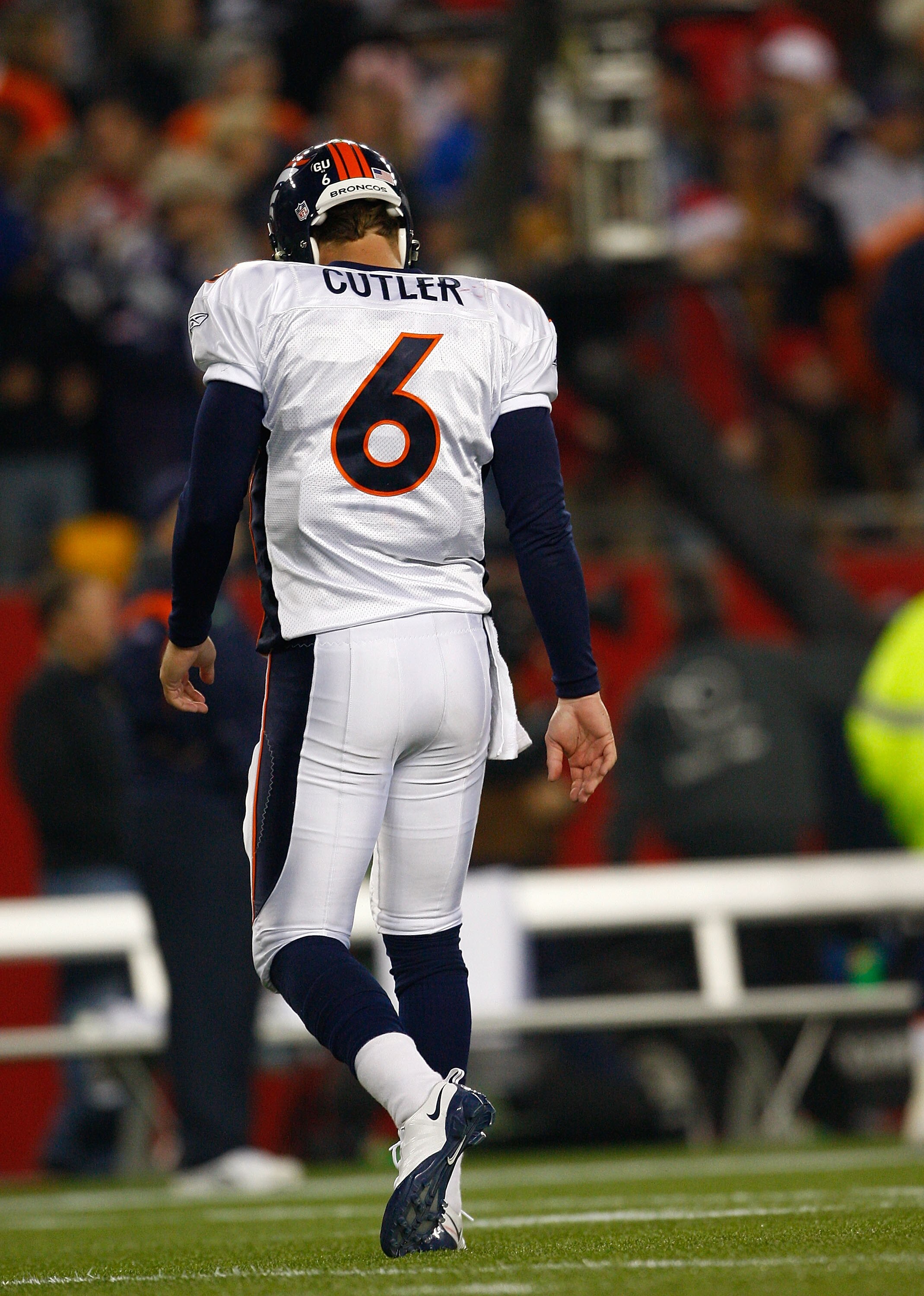 FOXBORO, MA - OCTOBER 20: Jay Cutler #6 of the Denver Broncos walks off the field against the New England Patriots at Gillette Stadium on October 20, 2008 in Foxboro, Massachusetts. (Photo by Jim Rogash/Getty Images)