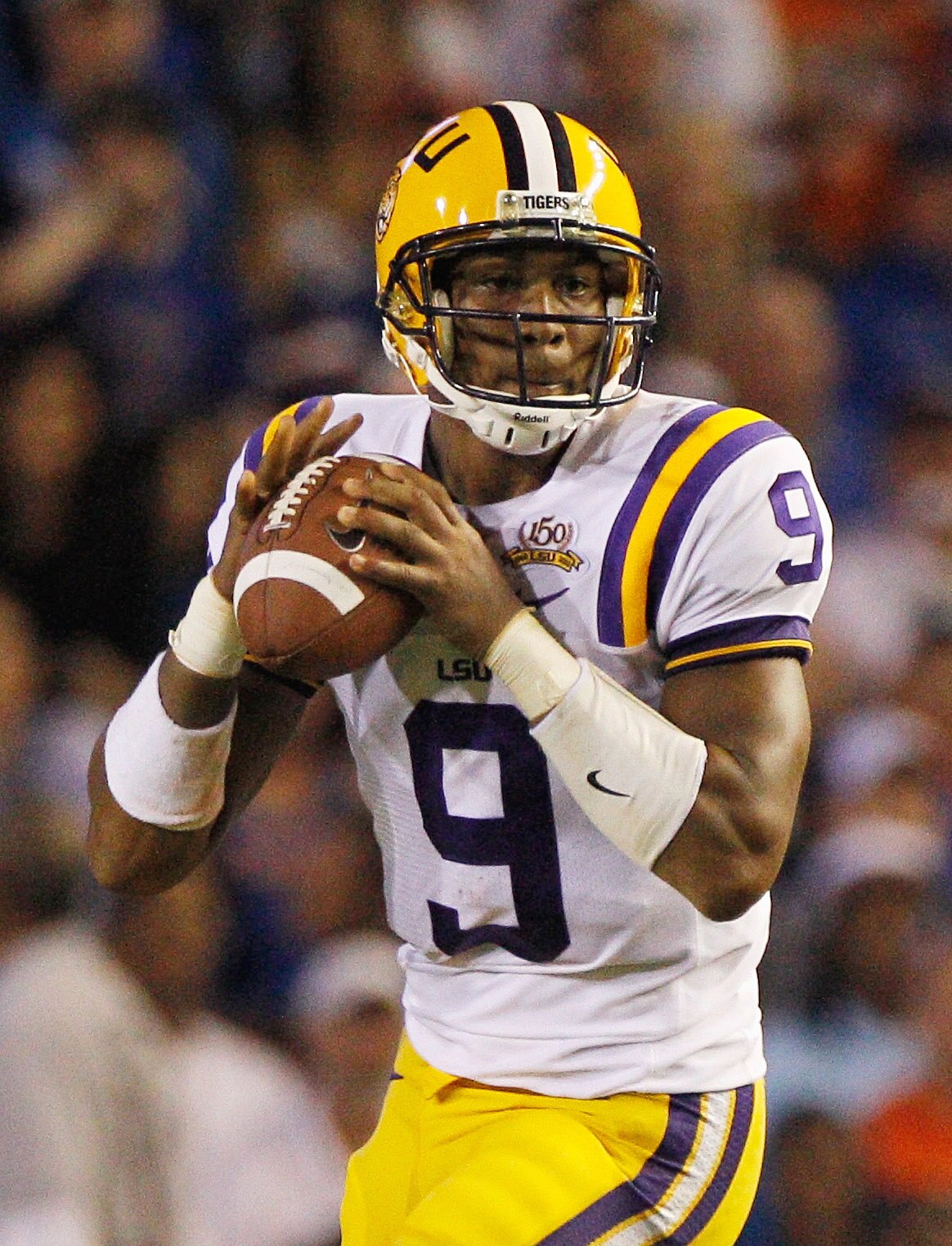 GAINESVILLE, FL - OCTOBER 09:  Quarterback Jordan Jefferson #9 of the Louisiana State University Tigers throws a pass during the game against the Florida Gators at Ben Hill Griffin Stadium on October 9, 2010 in Gainesville, Florida.  (Photo by Sam Greenwo
