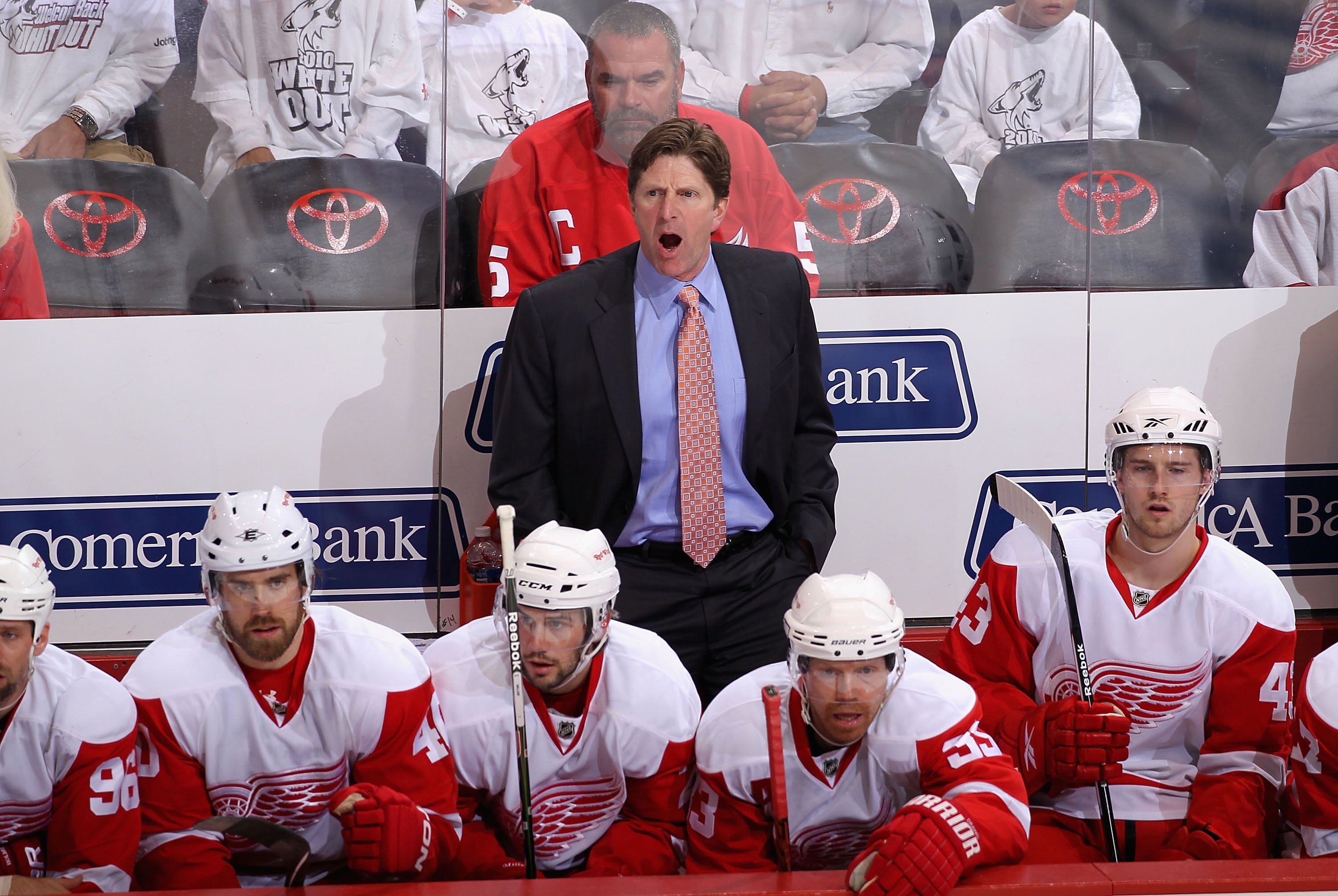 GLENDALE, AZ - APRIL 23:  Head coach Mike Babcock of the Detroit Red Wings coaches in Game Five of the Western Conference Quarterfinals against the Phoenix Coyotes during the 2010 NHL Stanley Cup Playoffs at Jobing.com Arena on April 23, 2010 in Glendale,
