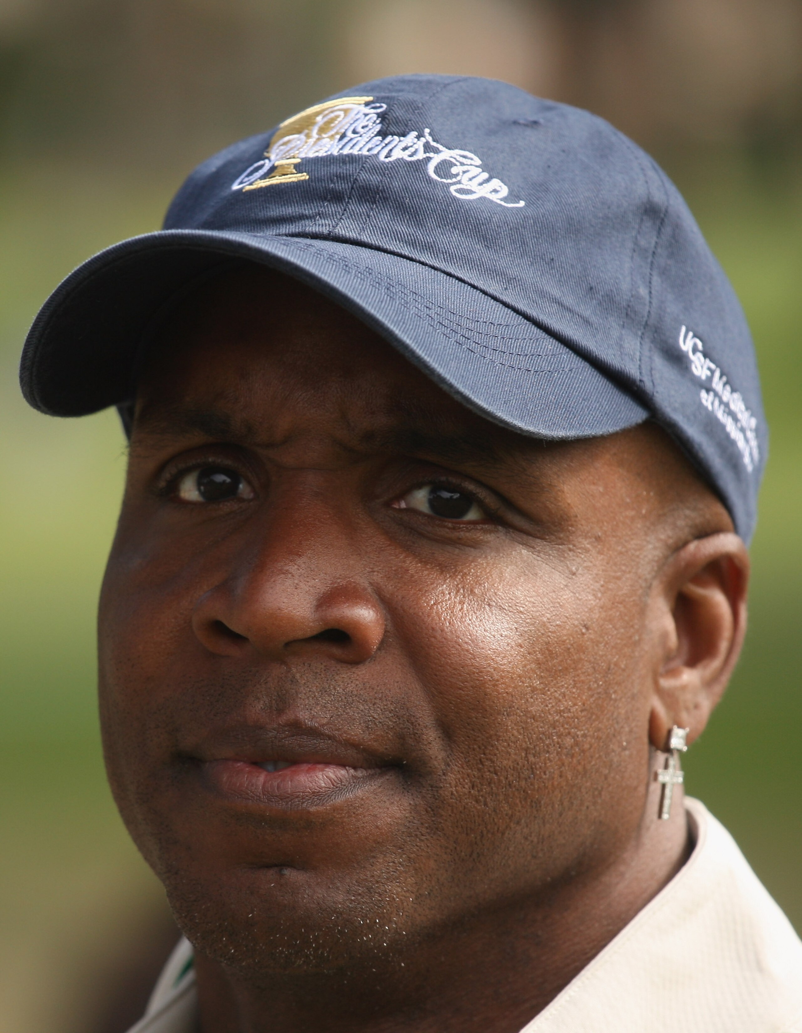 SAN FRANCISCO - OCTOBER 08:  Baseball player Barry Bonds looks on during the Day One Foursome Matches of The Presidents Cup at Harding Park Golf Course on October 8, 2009 in San Francisco, California.  (Photo by Warren Little/Getty Images)