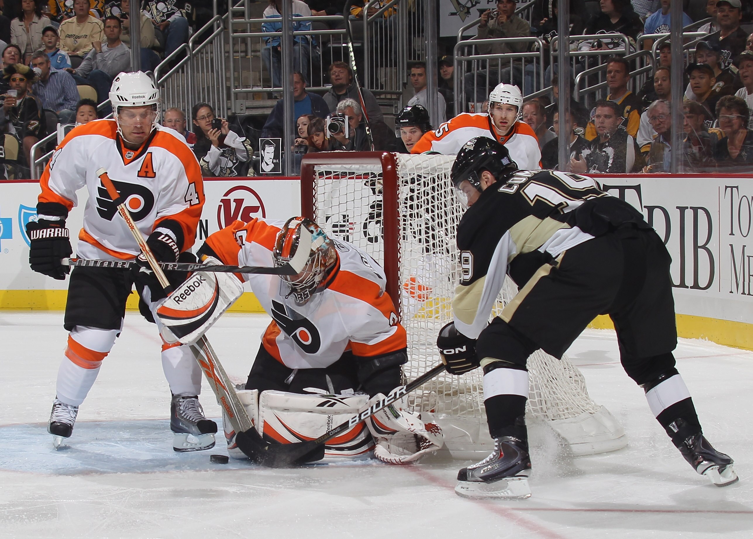 PITTSBURGH - OCTOBER 07:  Sergei Bobrovsky #35 of the Philadelphia Flyers makes the save against Mike Comrie #19 of the Pittsburgh Penguins at the Consol Energy Center on October 7, 2010 in Pittsburgh, Pennsylvania.  (Photo by Bruce Bennett/Getty Images)