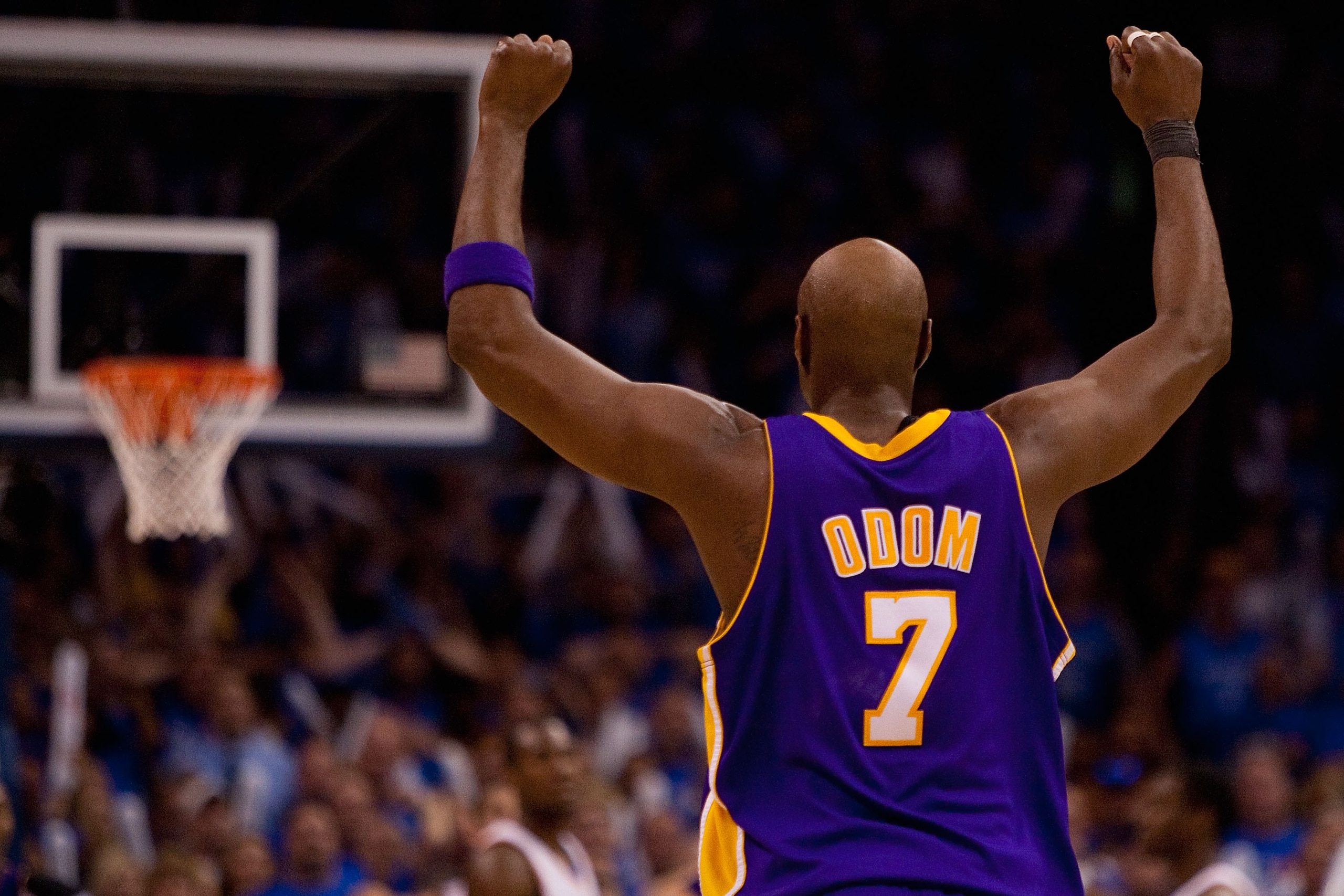OKLAHOMA CITY - APRIL 30: Lamar Odom #7 of the Los Angeles Lakers celebrates beating the Oklahoma City Thunder during Game Six of the Western Conference Quarterfinals of the 2010 NBA Playoffs on April 30, 2010 at the Ford Center in Oklahoma City, Oklahoma