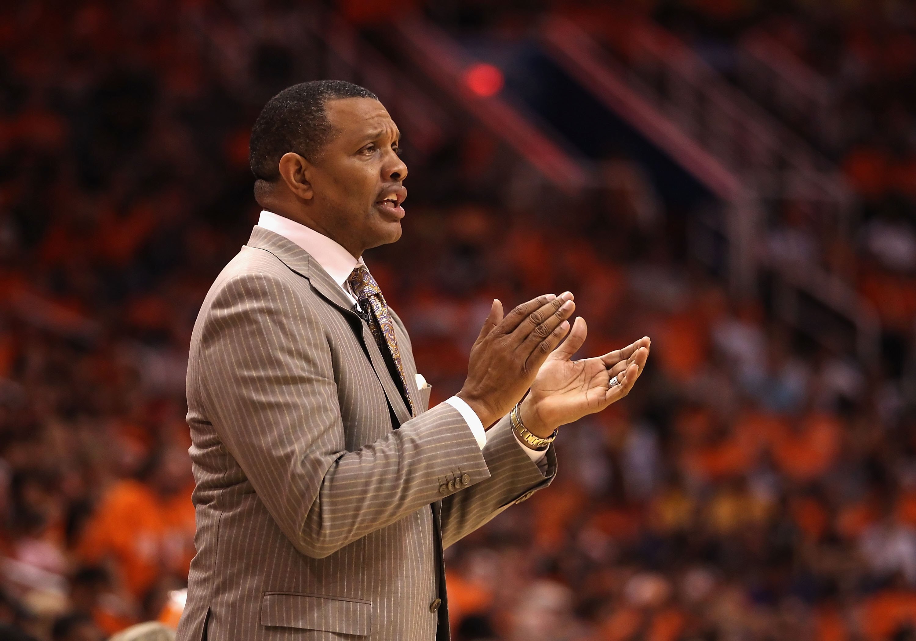 PHOENIX - MAY 29:  Head coach Alvin Gentry of the Phoenix Suns during Game Six of the Western Conference finals of the 2010 NBA Playoffs against the Los Angeles Lakers at US Airways Center on May 29, 2010 in Phoenix, Arizona. The Lakers defeated the Suns