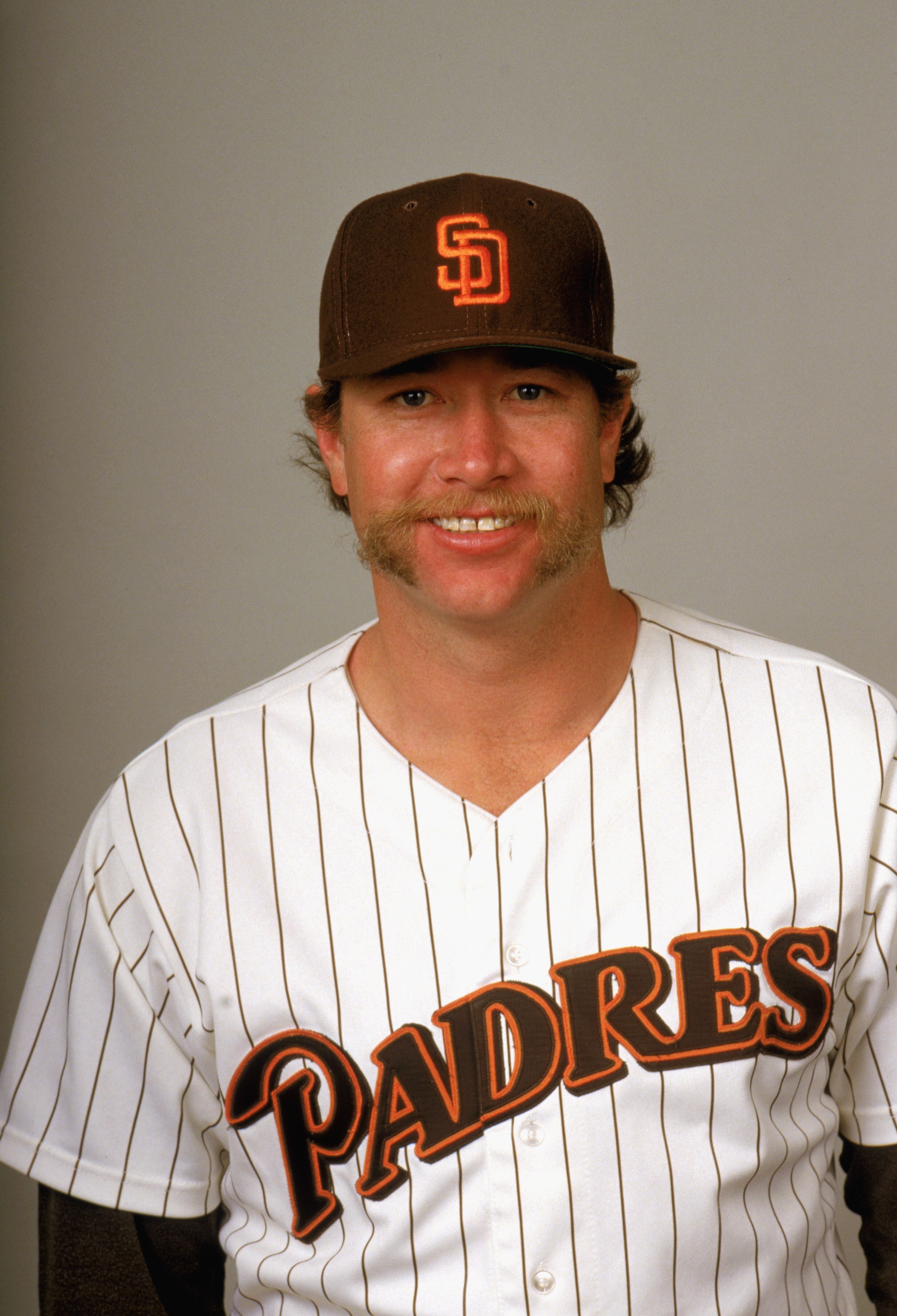 1987:  Rich Gossage of the San Diego Padres poses for a portrait during the 1987 season. (Photo by Stephen Dunn/Getty Images)