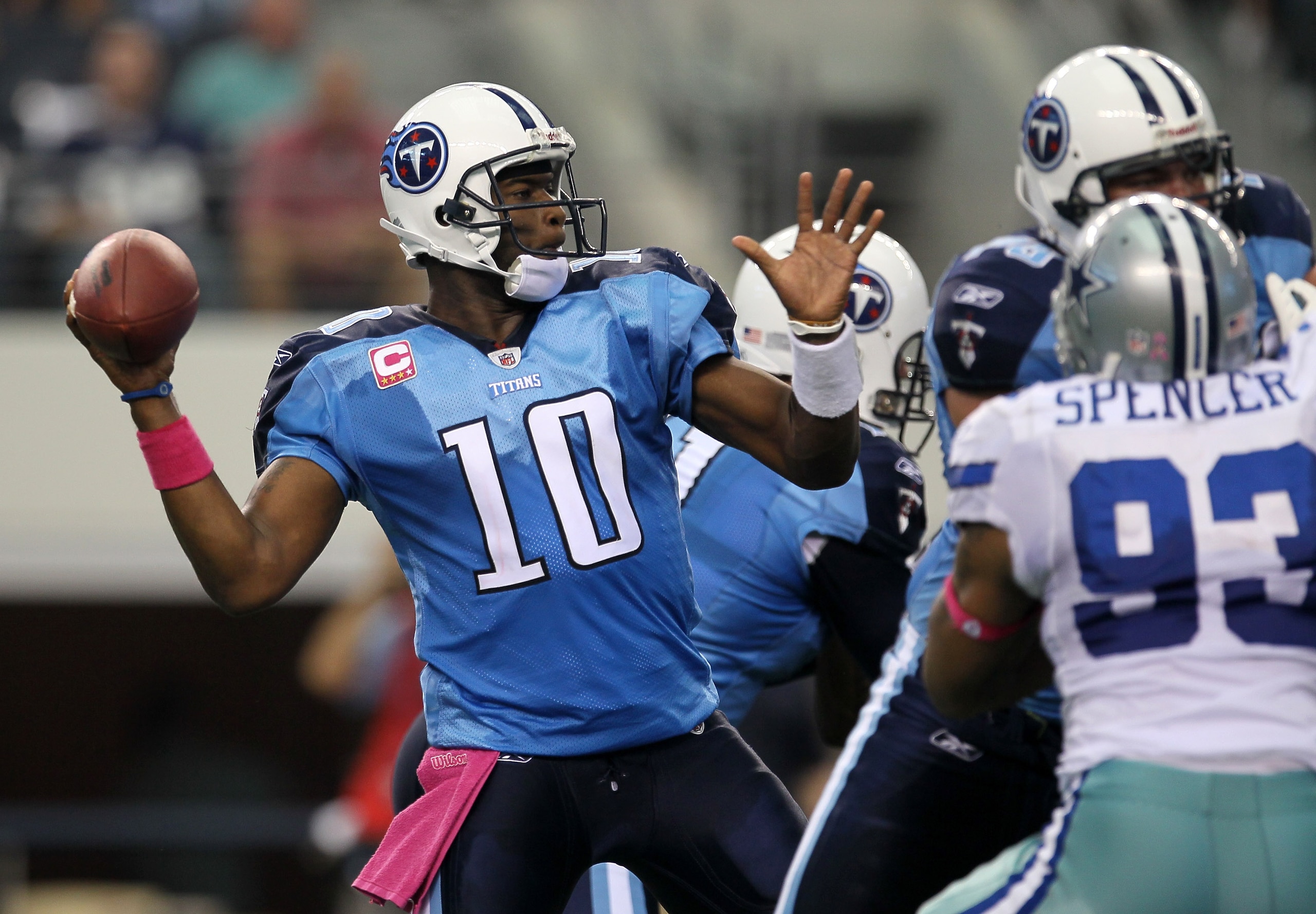 ARLINGTON, TX - OCTOBER 10:  Quarteback Vince Young #10 of the Tennessee Titans throws a pass against the Dallas Cowboys at Cowboys Stadium on October 10, 2010 in Arlington, Texas.  The Titans won 34-27.  (Photo by Stephen Dunn/Getty Images)
