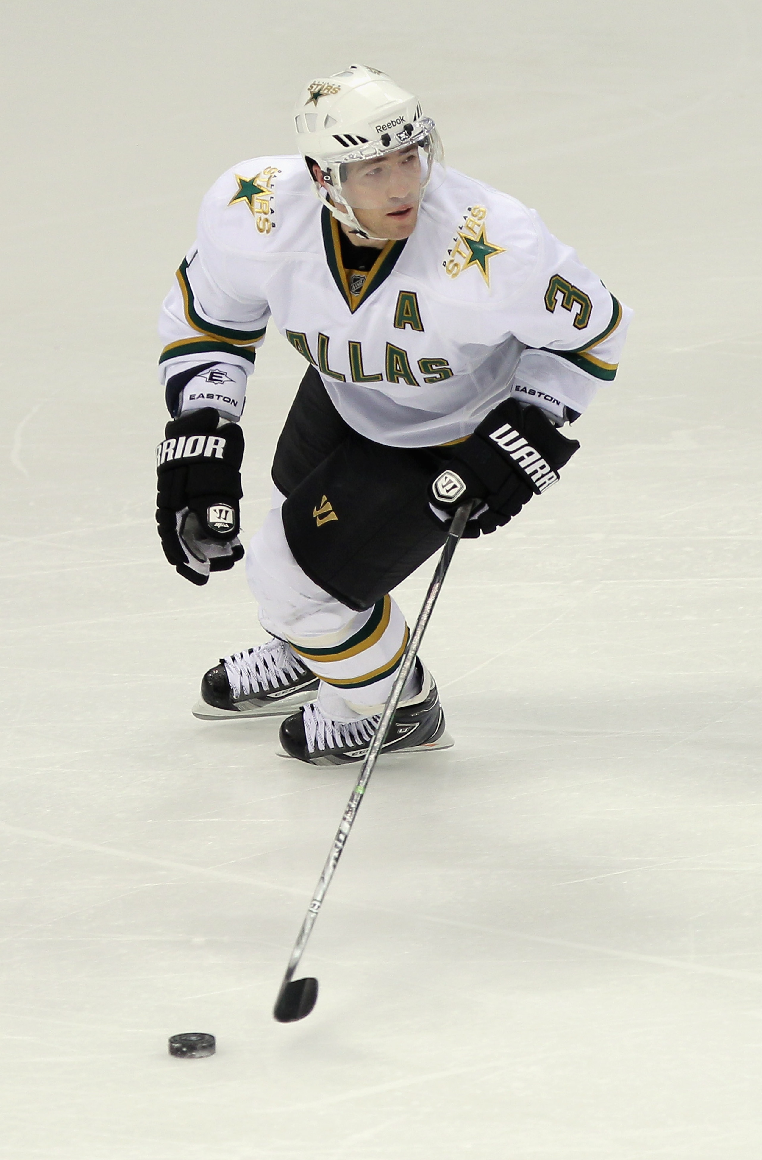 DENVER - SEPTEMBER 28:  Stephane Robidas #3 of the Dallas Stars skates against the Colorado Avalanche during preseason NHL action at the Pepsi Center on September 28, 2010 in Denver, Colorado. The Avalanche defeated the Stars 2-1.  (Photo by Doug Pensinge