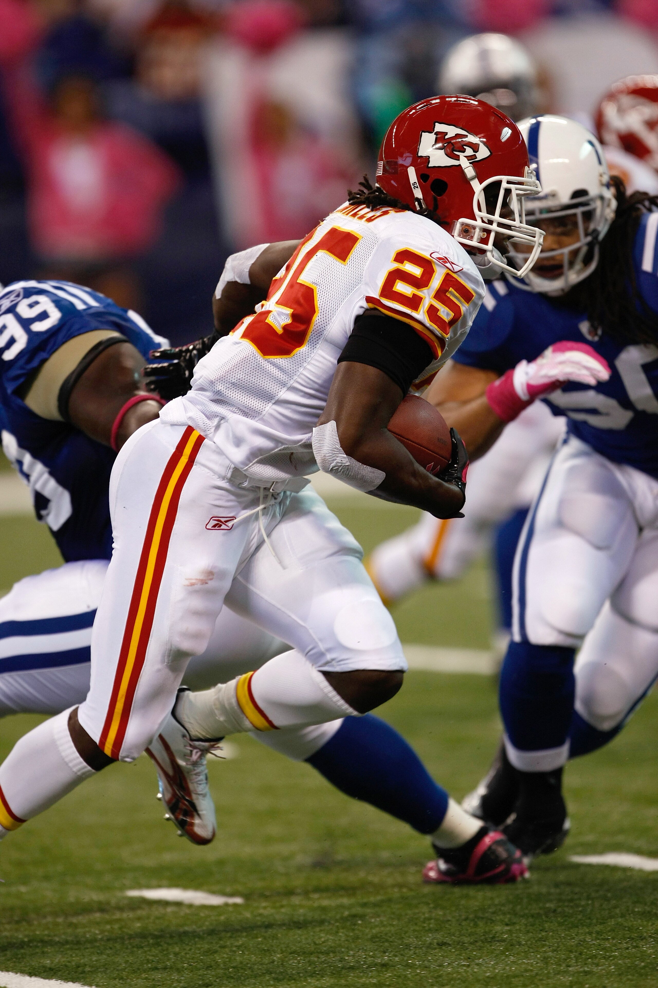 INDIANAPOLIS, IN - OCTOBER 10: Jamaal Charles #25 of the Kansas City Chiefs runs against the Indianapolis Colts at Lucas Oil Stadium on October 10, 2010 in Indianapolis, Indiana.  (Photo by Scott Boehm/Getty Images)