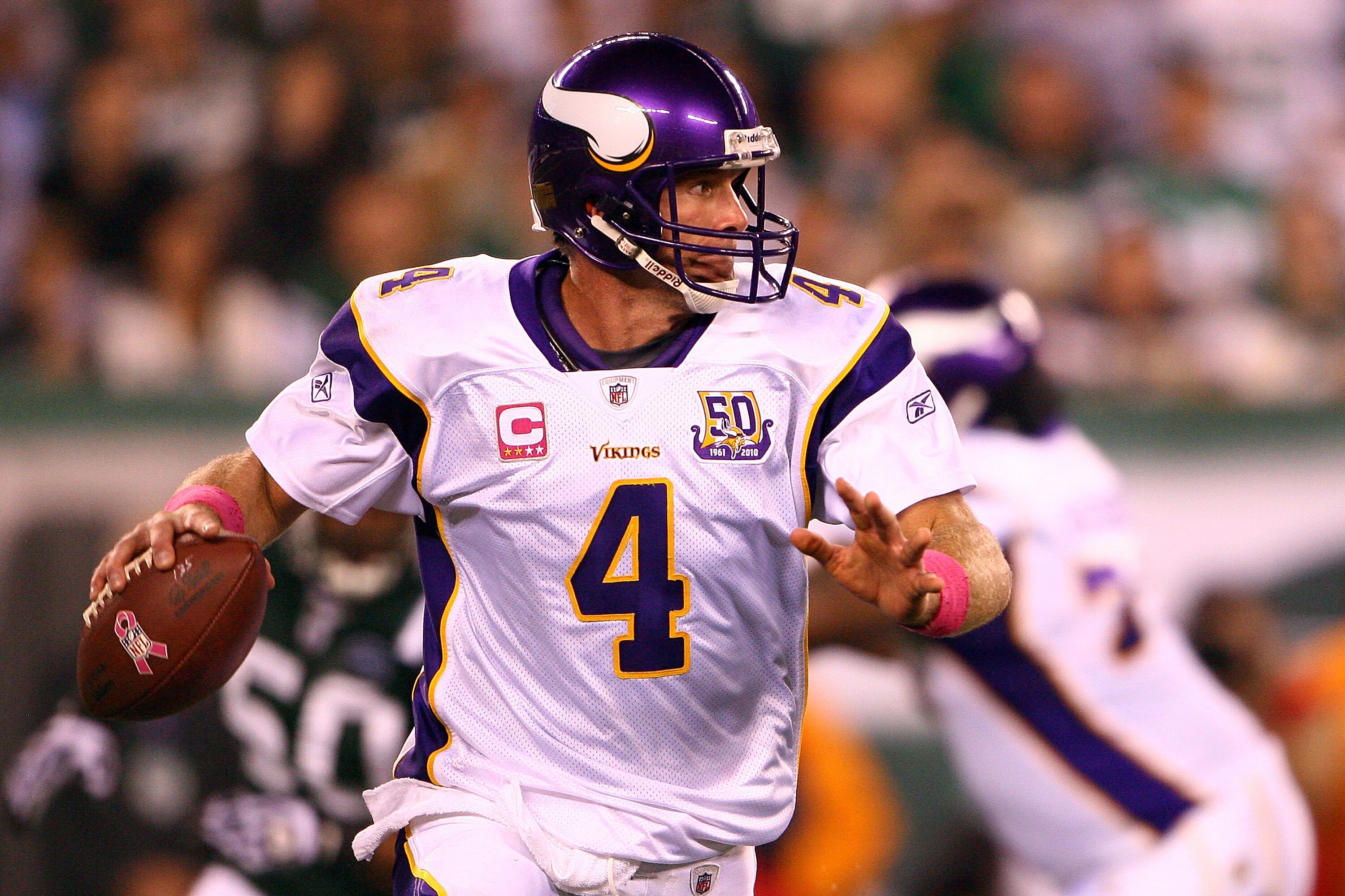 EAST RUTHERFORD, NJ - OCTOBER 11:  Brett Favre #4 of the Minnesota Vikings looks to pass in the second quarter against the New York Jets at New Meadowlands Stadium on October 11, 2010 in East Rutherford, New Jersey.  (Photo by Andrew Burton/Getty Images)