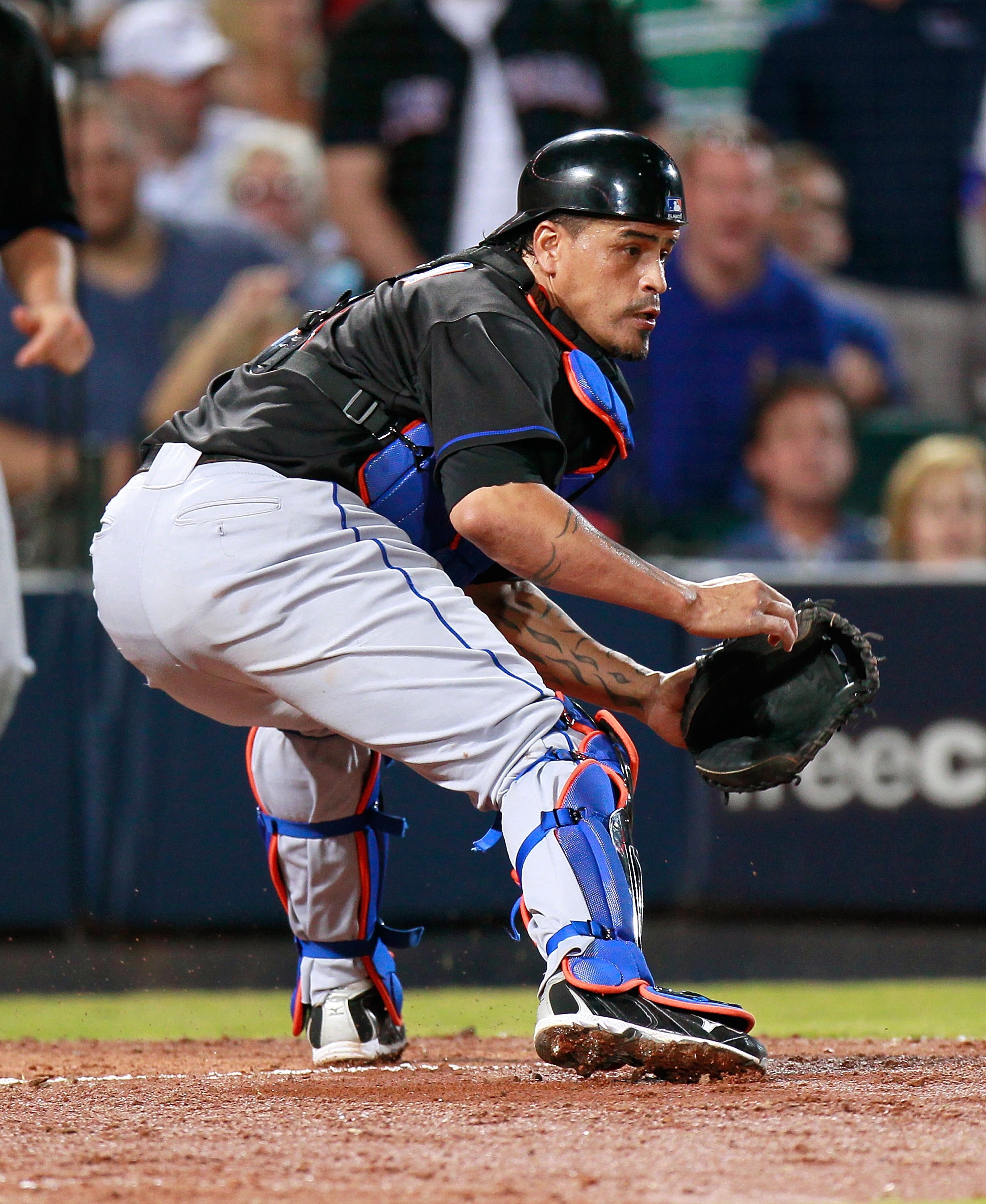 ATLANTA - AUGUST 31:  Henry Blanco #4 of the New York Mets against the Atlanta Braves at Turner Field on August 31, 2010 in Atlanta, Georgia.  (Photo by Kevin C. Cox/Getty Images)