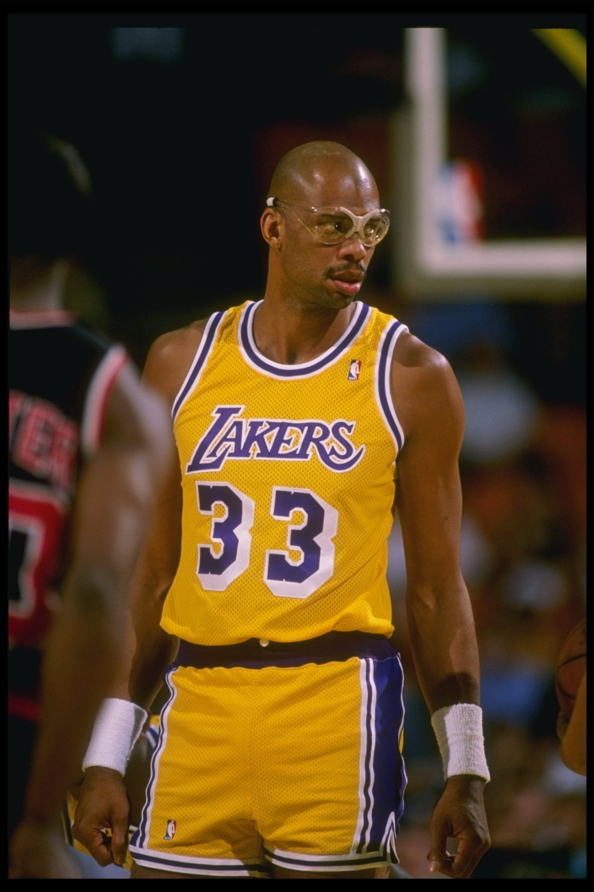 1988-1989:  Center Kareem Abdul-Jabbar of the Los Angeles Lakers looks on during a game at the Great Western Forum in Inglewood, California. Mandatory Credit: Stephen Dunn  /Allsport