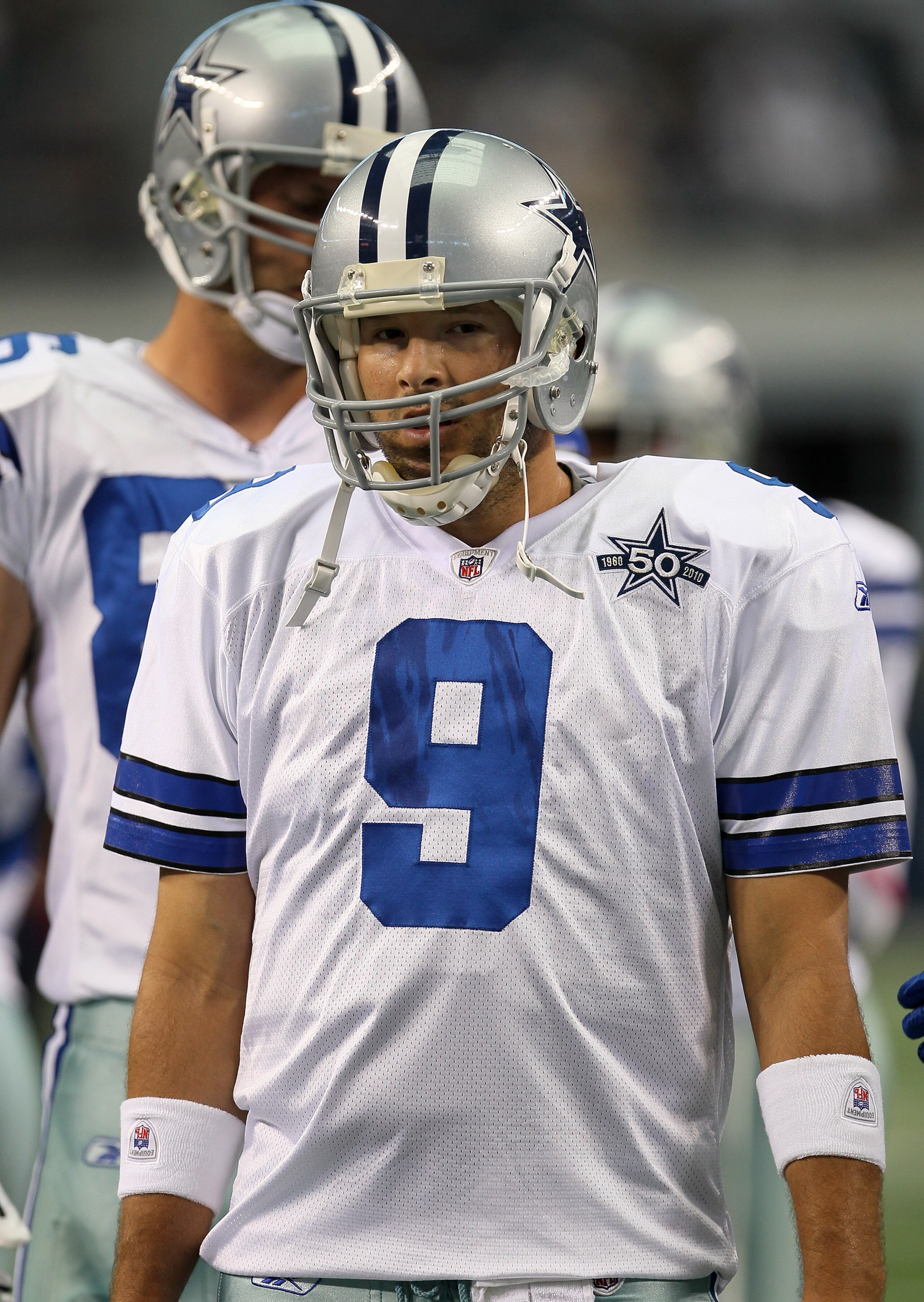 ARLINGTON, TX - OCTOBER 10:  Quarterback Tony Romo #10 of the Dallas Cowboys warms up for the game with the Tennessee Titans at Cowboys Stadium on October 10, 2010 in Arlington, Texas.  (Photo by Stephen Dunn/Getty Images)