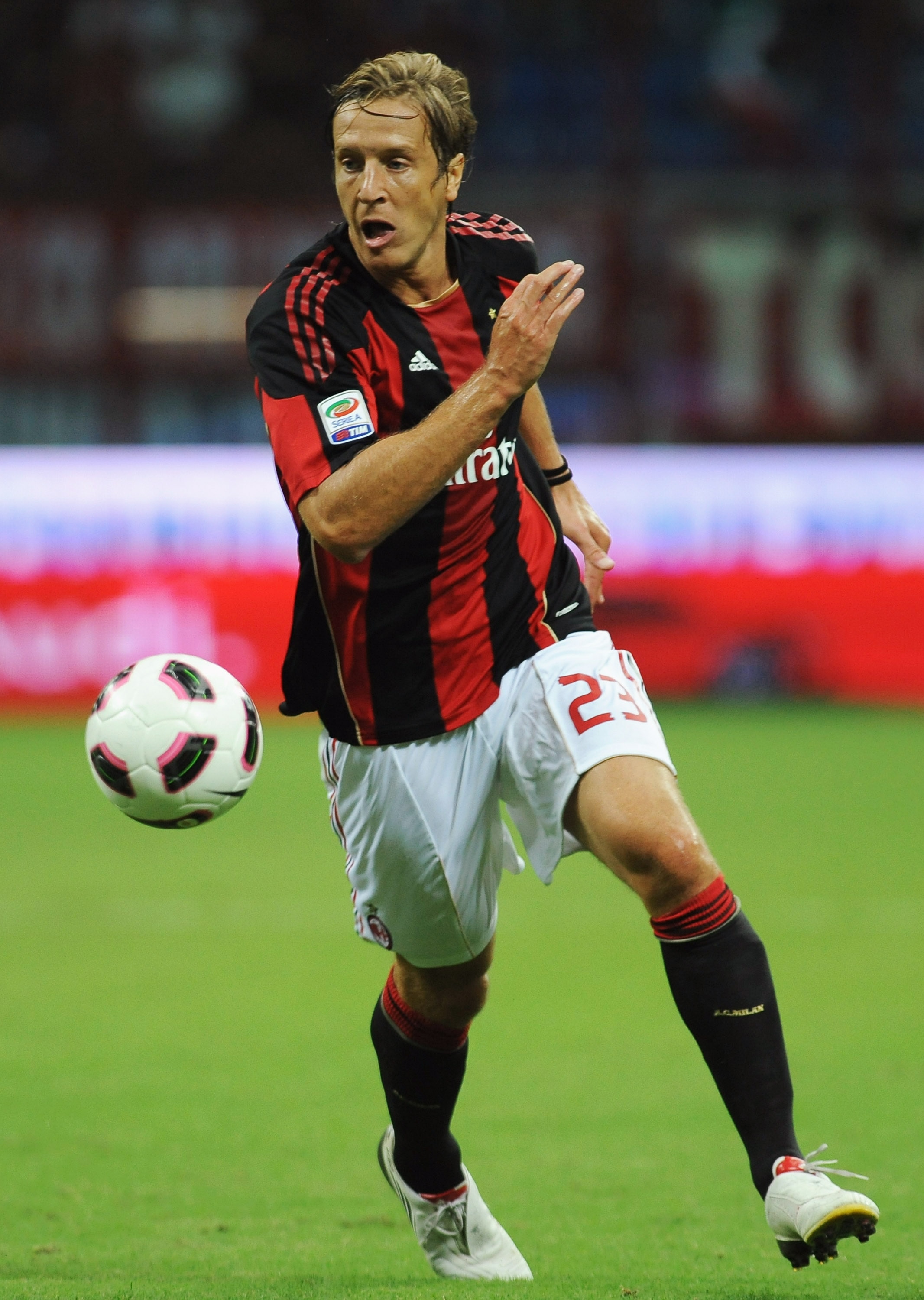 MILAN, ITALY - AUGUST 29:  Massimo Ambrosini of AC Milan in action during the Serie A match between AC Milan and US Lecce at Stadio Giuseppe Meazza on August 29, 2010 in Milan, Italy.  (Photo by Valerio Pennicino/Getty Images)