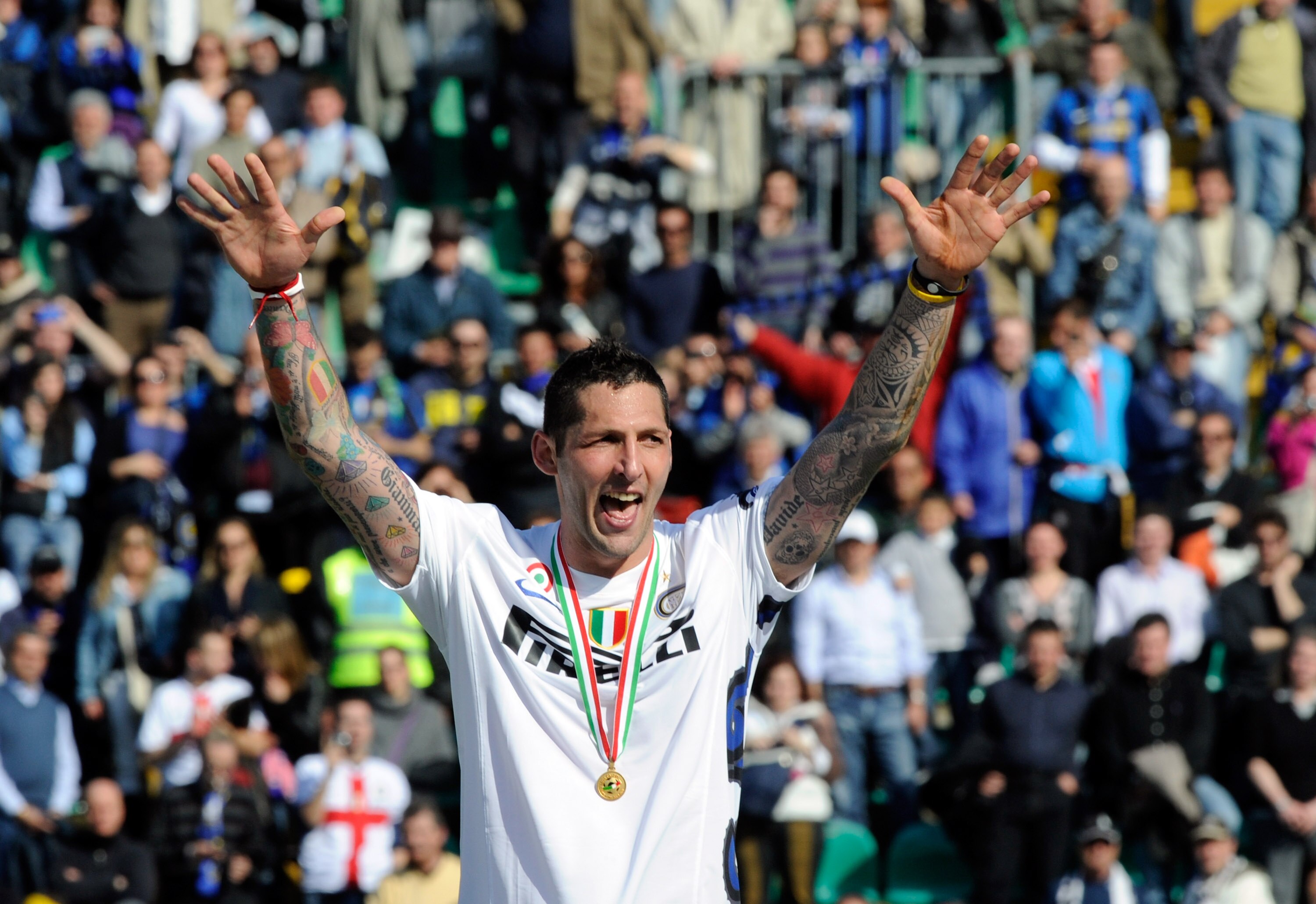 SIENA, ITALY - MAY 16:  Celebrates of Marco Materazzi of FC Internazionale Milano during the Serie A match between AC Siena and FC Internazionale Milano at Stadio Artemio Franchi on May 16, 2010 in Siena, Italy.  (Photo by Claudio Villa/Getty Images)