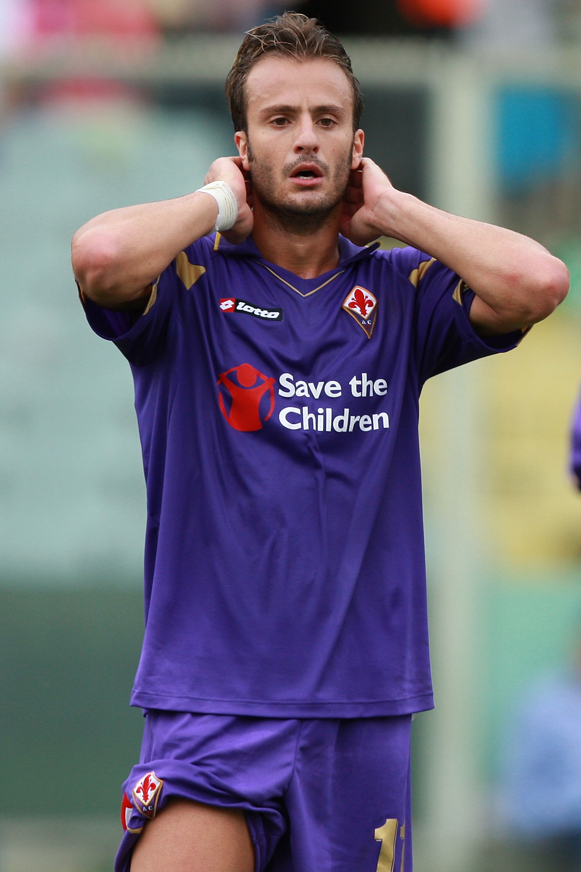 FLORENCE, ITALY - SEPTEMBER 26:  Alberto Gilardino of ACF Fiorentina looks on during the Serie A match between ACF Fiorentina and Parma FC at Stadio Artemio Franchi on September 26, 2010 in Florence, Italy.  (Photo by Paolo Bruno/Getty Images)
