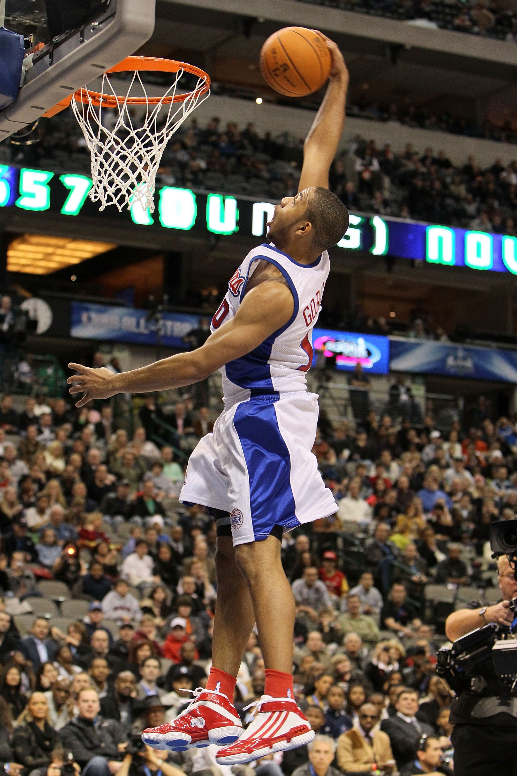 DALLAS - FEBRUARY 12:  Eric Gordon #10 of the Los Angeles Clippers shoots during the slam dunk contest held at halftime during the T-Mobile Rookie Challenge & Youth Jam part of 2010 NBA All-Star Weekend at American Airlines Center on February 12, 2010 in