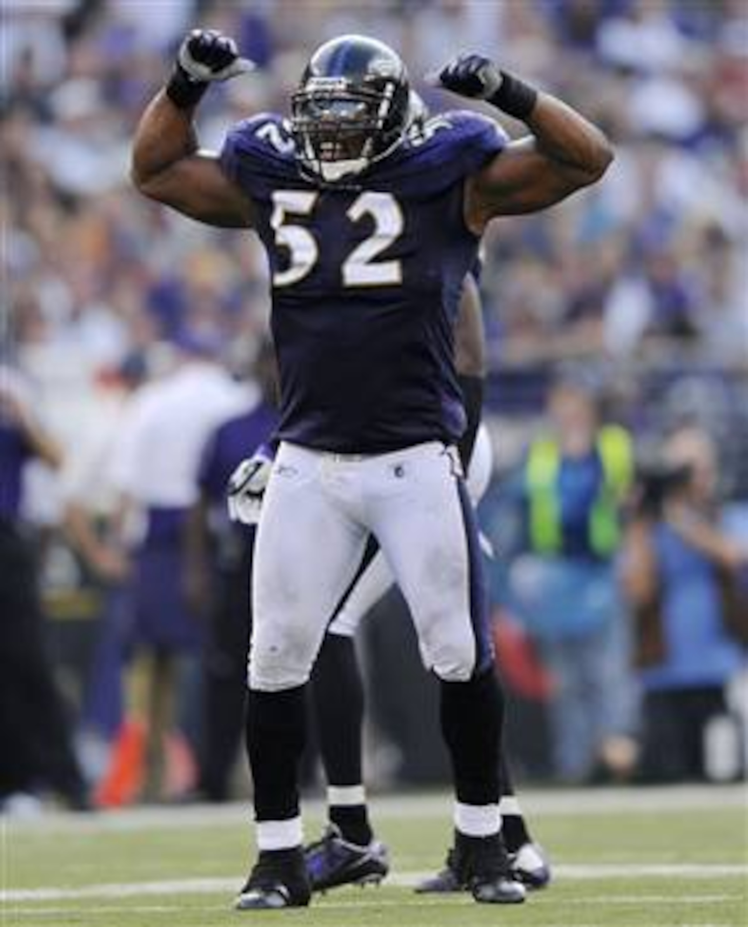 Ray Lewis getting amped up during a game.
