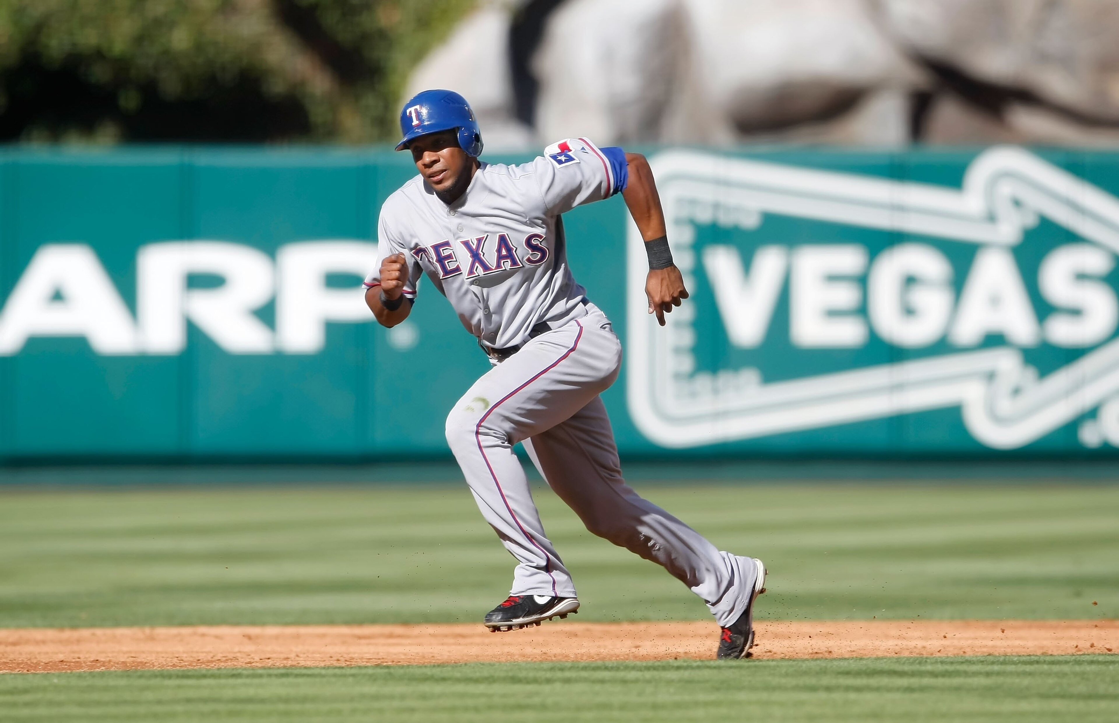 ANAHEIM, CA - OCTOBER 01:  Julio Borbon #33 of the Texas Rangers leads off of second base against the Los Angeles Angels of Anaheim at Angel Stadium on October 1, 2009 in Anaheim, California. The Rangers defeated the Angels 11-3.  (Photo by Jeff Gross/Get