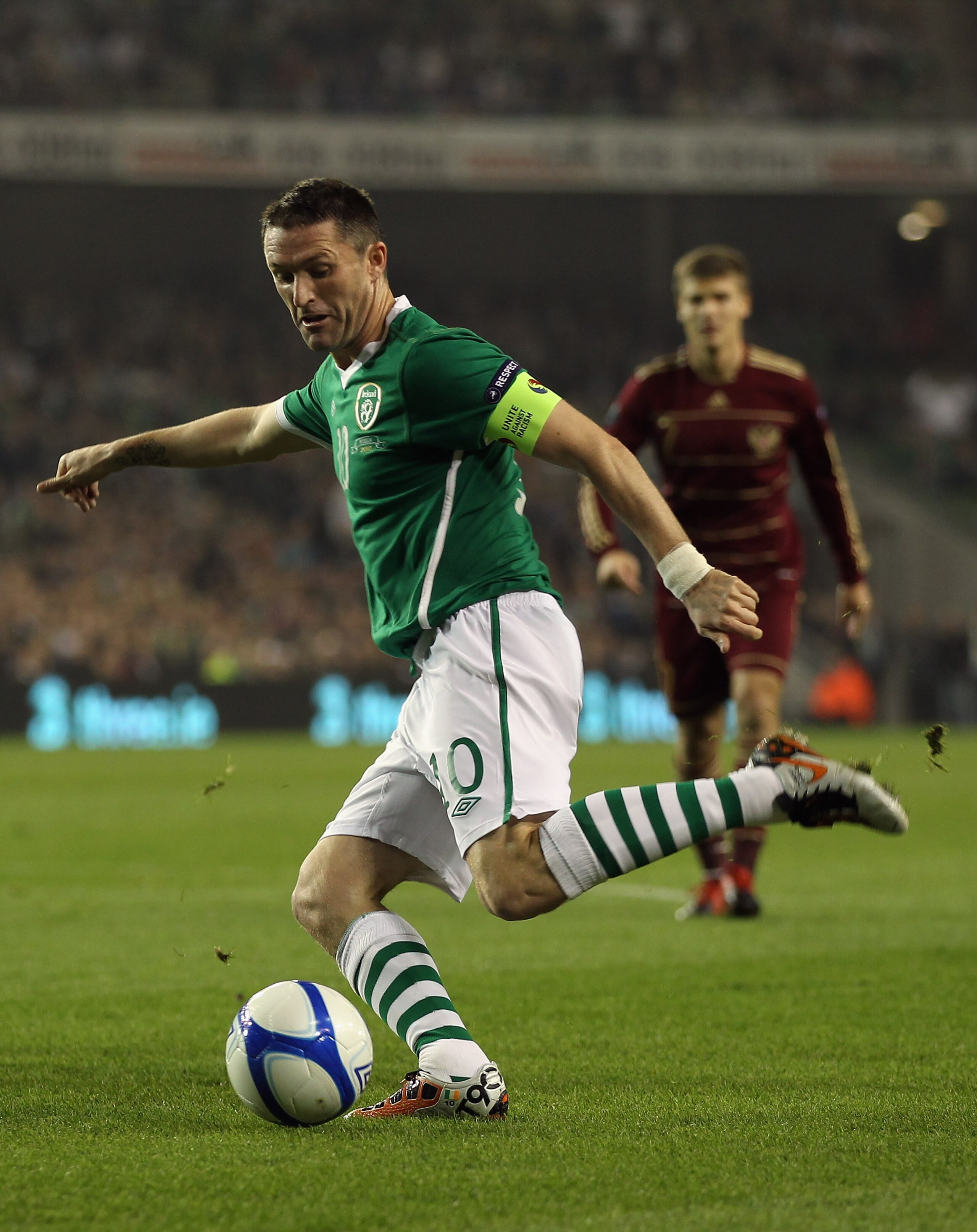 DUBLIN, IRELAND - OCTOBER 08:  Robbie Keane of the Republic of Ireland in action during the EURO 2012 Qualifier Group B match between the Republic of Ireland and Russia at Lansdowne Road on October 8, 2010 in Dublin, Ireland.  (Photo by Bryn Lennon/Getty