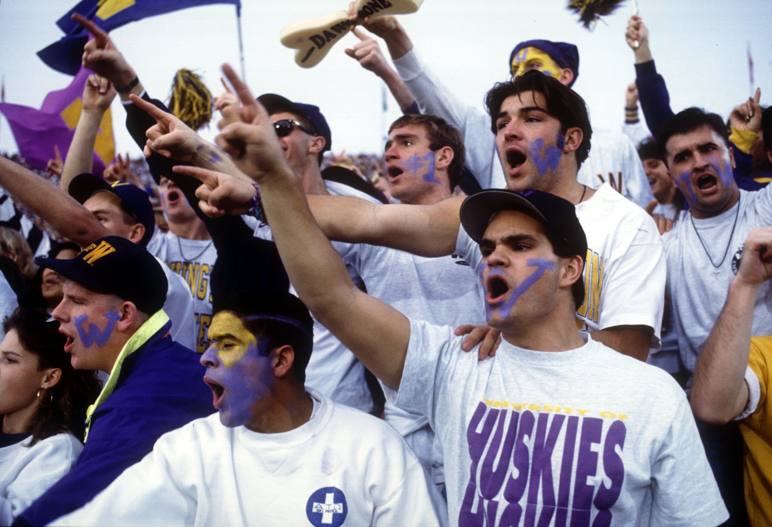 Washington University fans cheer on their team to a 34-14 victory over the University of Michigan in the 1992 Rose Bowl in Pasadena, CA. Mandatory Credit: Stephen Dunn/ALLSPORT
