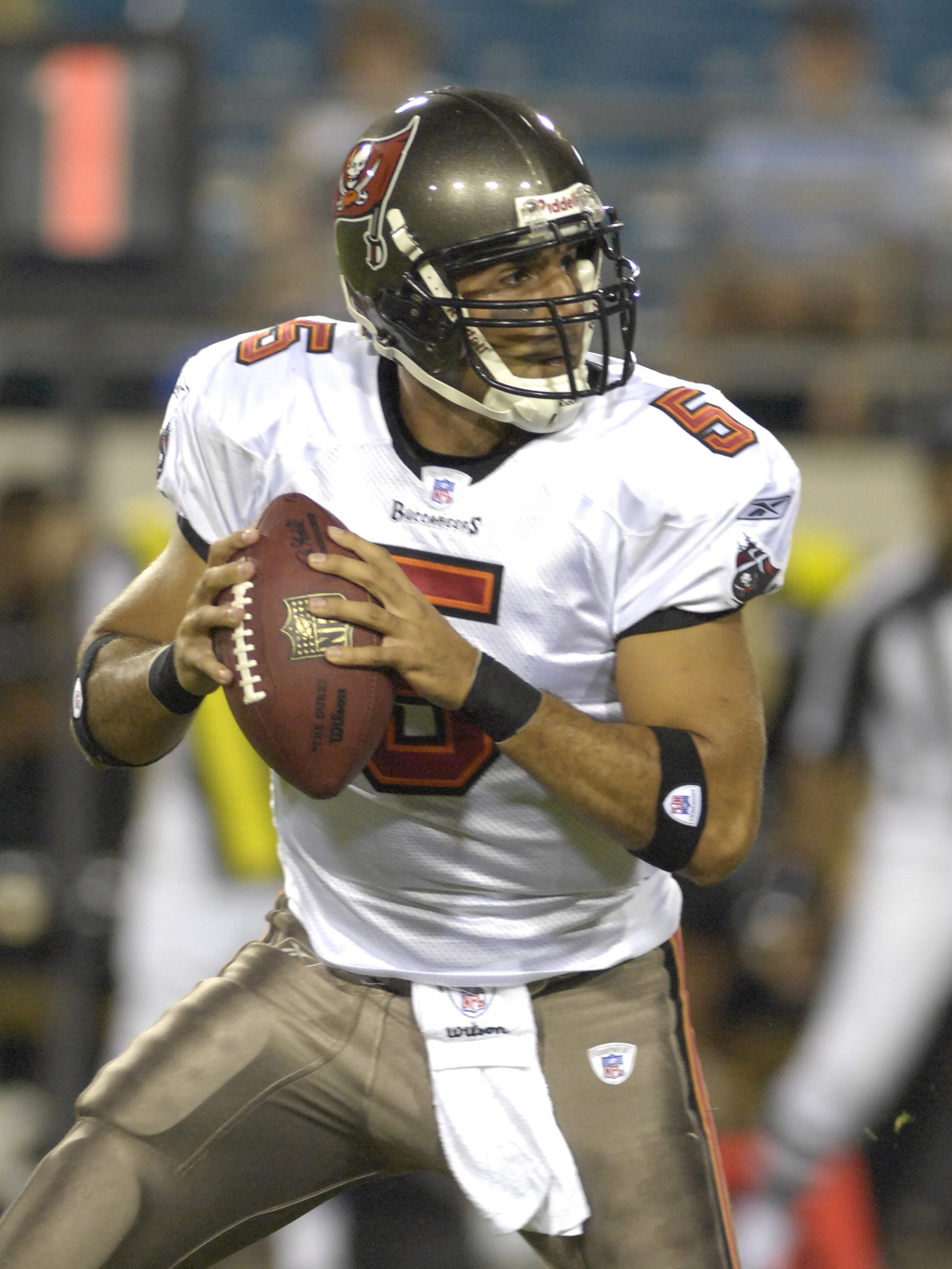JACKSONVILLE, FL - AUGUST 18: Quarterback Bruce Gradkowski #5 of the Tampa Bay Buccaneers sets to pass against the Jacksonville Jaguars at Jacksonville Municipal Stadium on August 18, 2007 in Jacksonville, Florida. (Photo by Al Messerschmidt/Getty Images JACKSONVILLE, FL - AUGUST 18: Quarterback Bruce Gradkowski #5 of the Tampa Bay Buccaneers sets to pass against the Jacksonville Jaguars at Jacksonville Municipal Stadium on August 18, 2007 in Jacksonville, Florida. (Photo by Al Messerschmidt/Getty Images