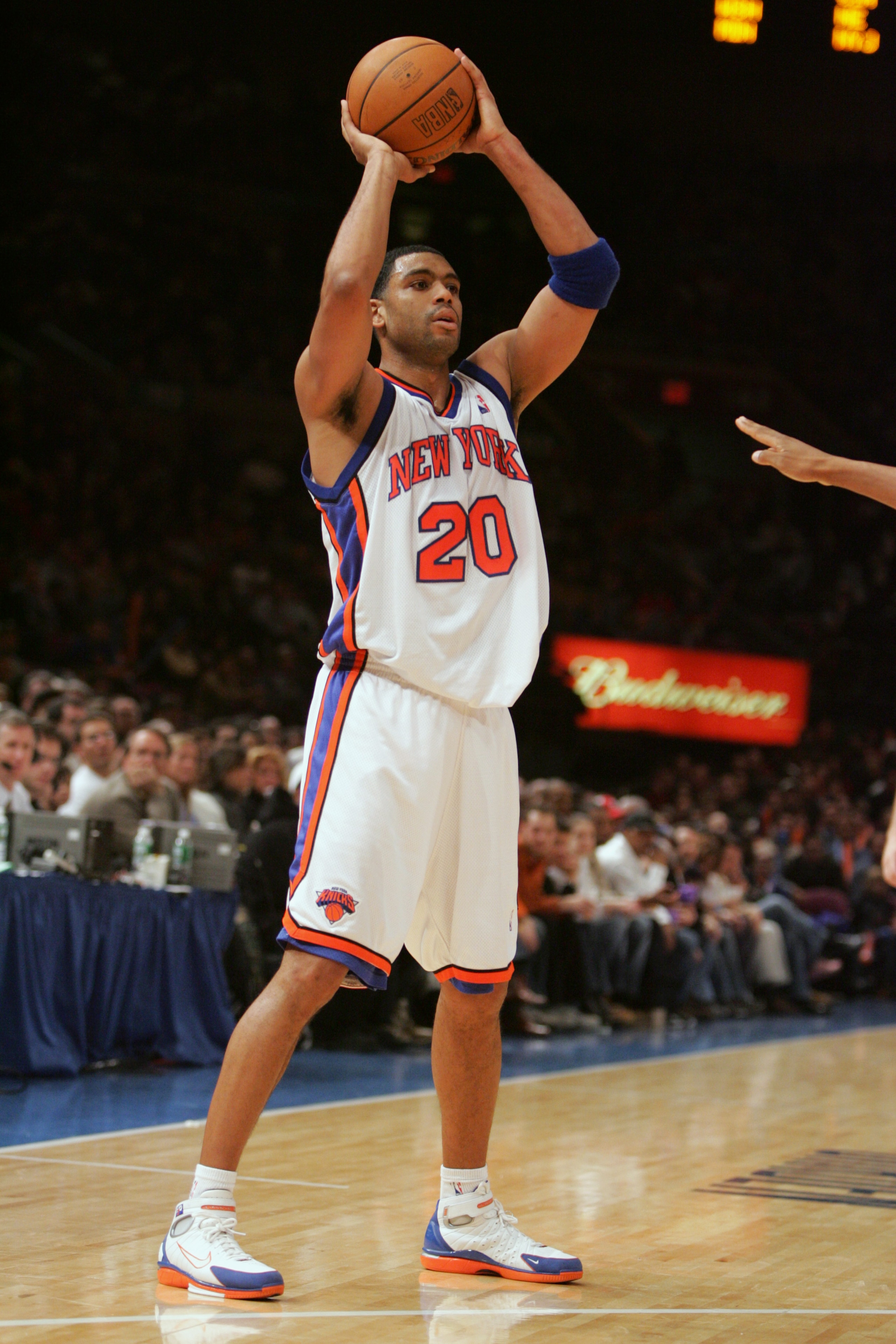 NEW YORK - DECEMBER 26: Allan Houston #20 of the New York Knicks holds the ball during the game against the Charlotte Bobcats on December 26, 2004 at Madison Square Garden in New York City, New York. The Knicks won 91-82. NOTE TO USER: User expressly ac NEW YORK - DECEMBER 26: Allan Houston #20 of the New York Knicks holds the ball during the game against the Charlotte Bobcats on December 26, 2004 at Madison Square Garden in New York City, New York. The Knicks won 91-82. NOTE TO USER: User expressly ac