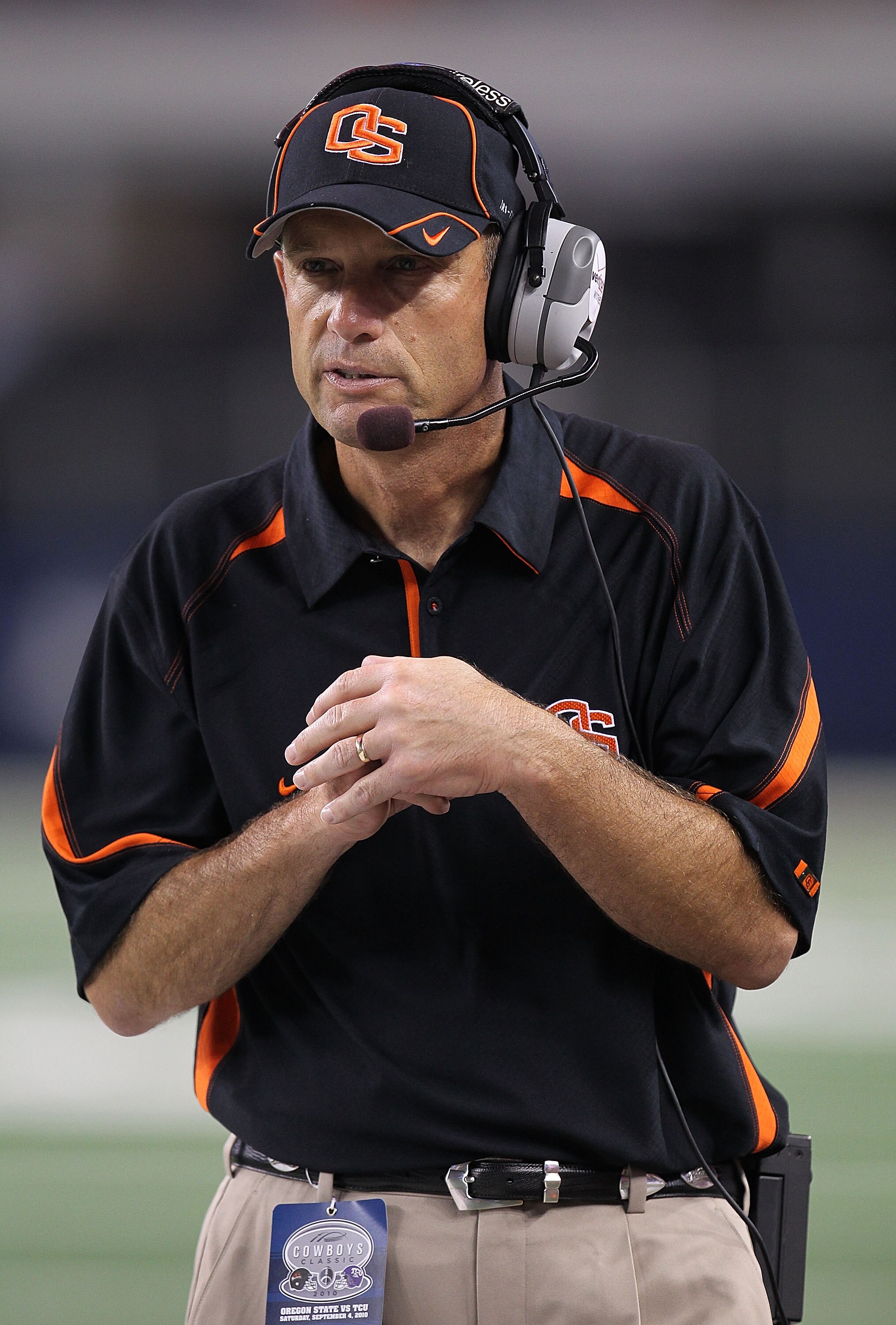 ARLINGTON, TX - SEPTEMBER 04:  Head coach Mike Riley of the Oregon State Beavers on the sidelines during play against the TCU Horned Frogs at Cowboys Stadium on September 4, 2010 in Arlington, Texas.  (Photo by Ronald Martinez/Getty Images)
