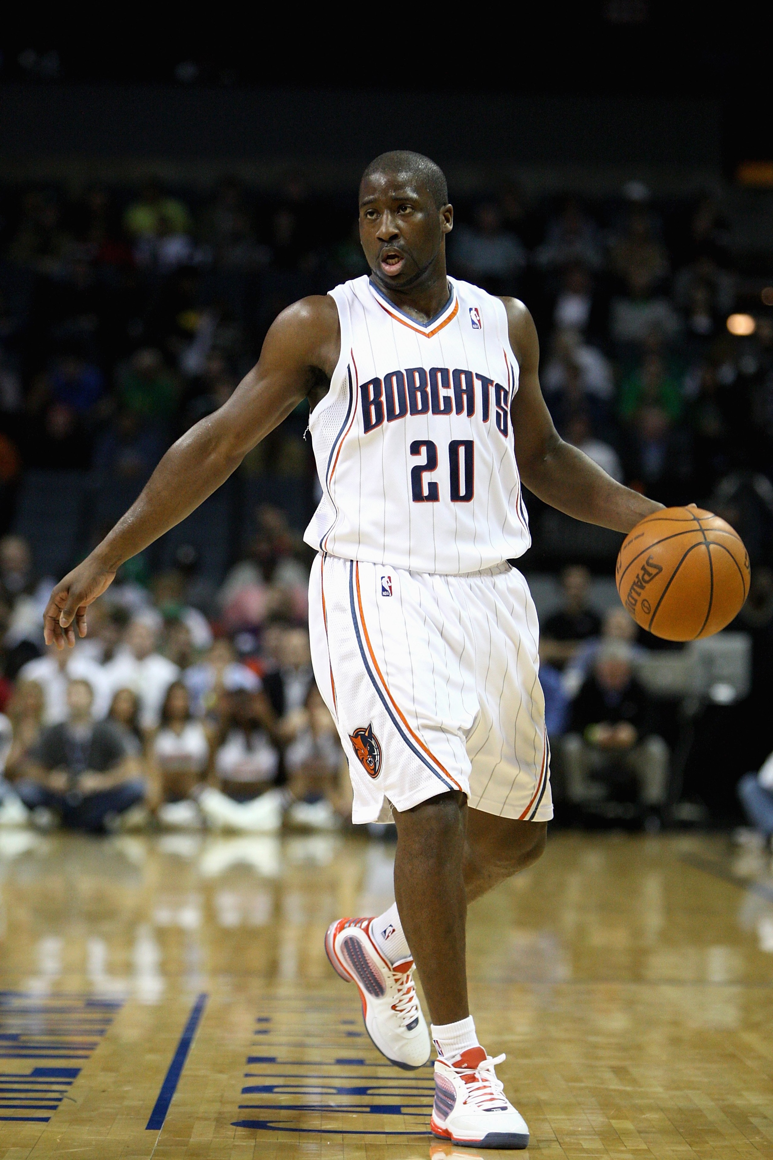 CHARLOTTE, NC - DECEMBER 1:  Raymond Felton #20 of the Charlotte Bobcats moves the ball across the court during the game against the Boston Celtics on December 1, 2009 at Time Warner Cable Arena in Charlotte, North Carolina.  The Celtics won 108-90.  NOTE