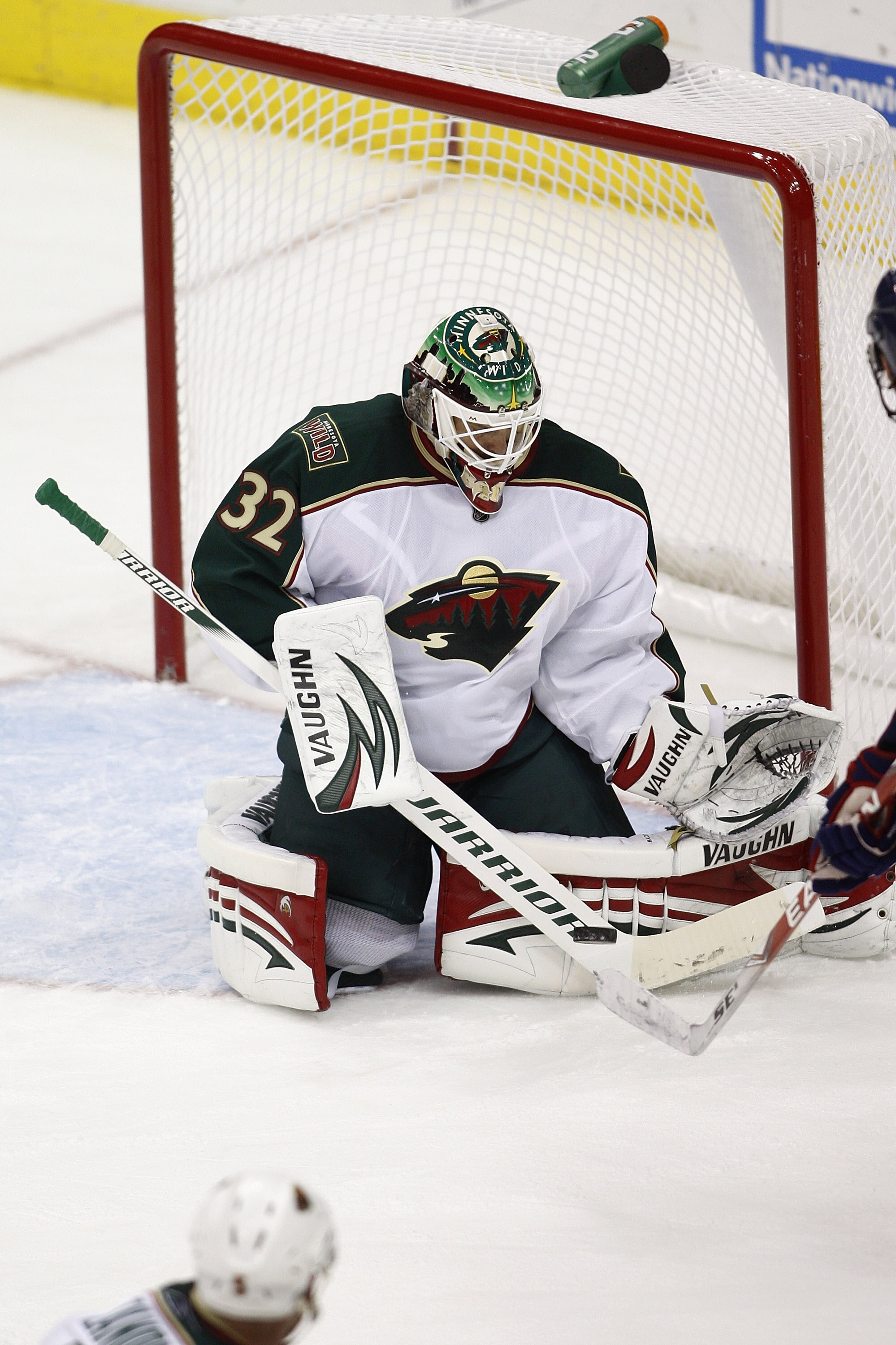 COLUMBUS,OH - SEPTEMBER 28:  Niklas Backstrom #32 of the Minnesota Wild makes the save during the third period against the Columbus Blue Jackets on September 28, 2010 at Nationwide Arena in Columbus, Ohio.  (Photo by John Grieshop/Getty Images)
