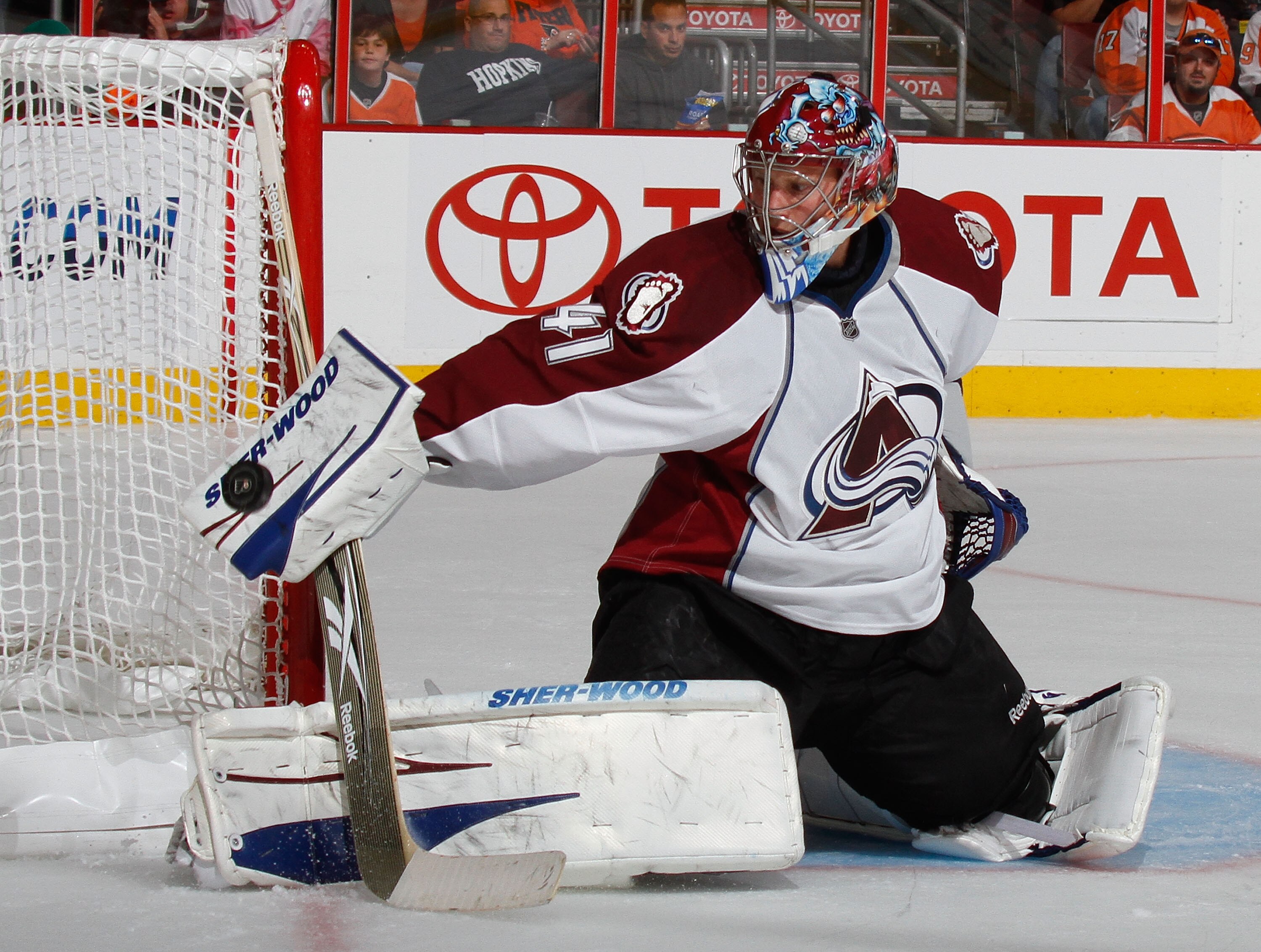 PHILADELPHIA - OCTOBER 11:  Goalie Craig Anderson #41 of the Colorado Avalanche makes a save against the Philadelphia Flyers in the second period of a hockey game at the Wells Fargo Center on October 11, 2010 in Philadelphia, Pennsylvania.  (Photo by Paul
