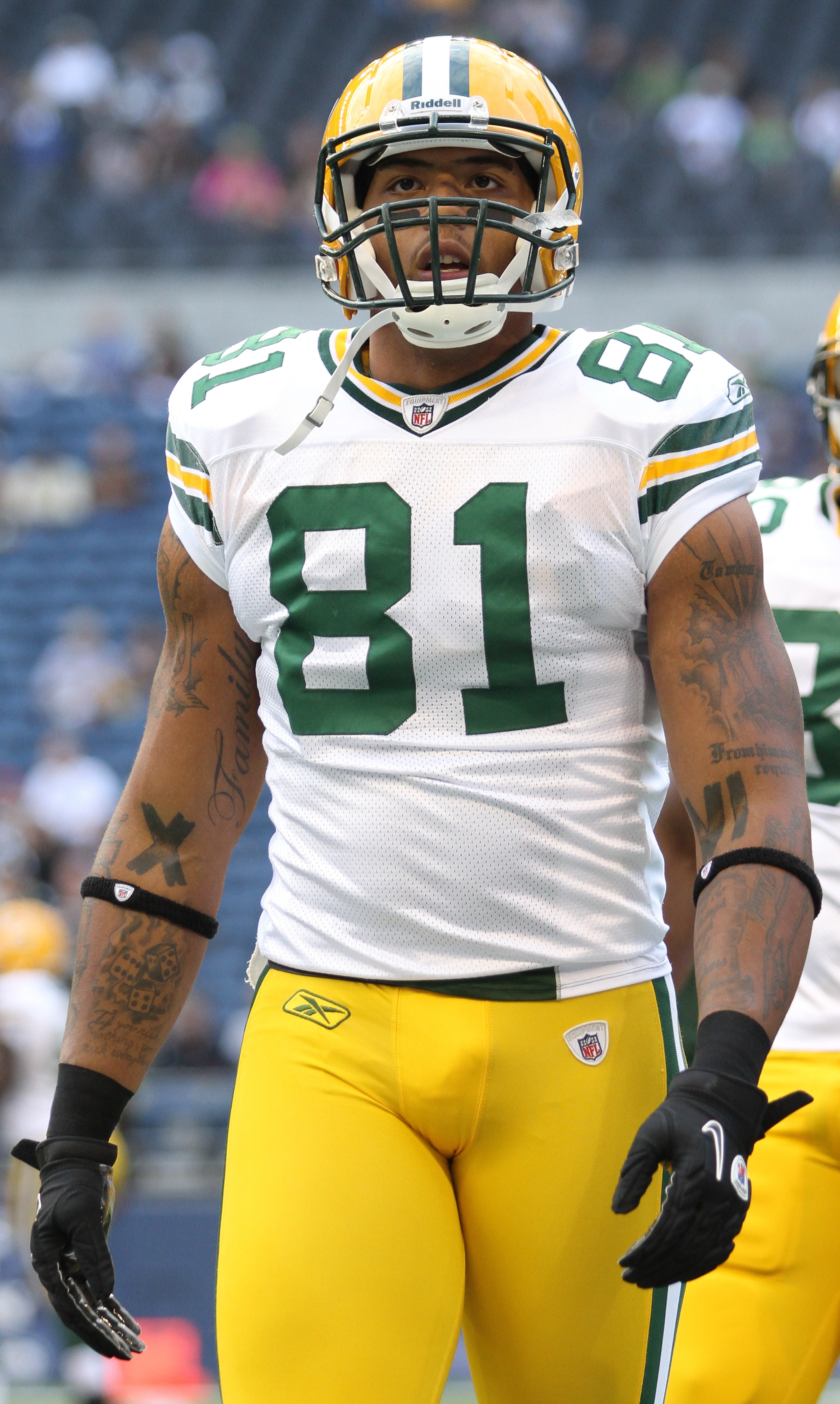SEATTLE - AUGUST 21:  Wide receiver Andrew Quarless #81 of the Green Bay Packers looks on during warmups prior to the preseason game against the Seattle Seahawks at Qwest Field on August 21, 2010 in Seattle, Washington. (Photo by Otto Greule Jr/Getty Imag