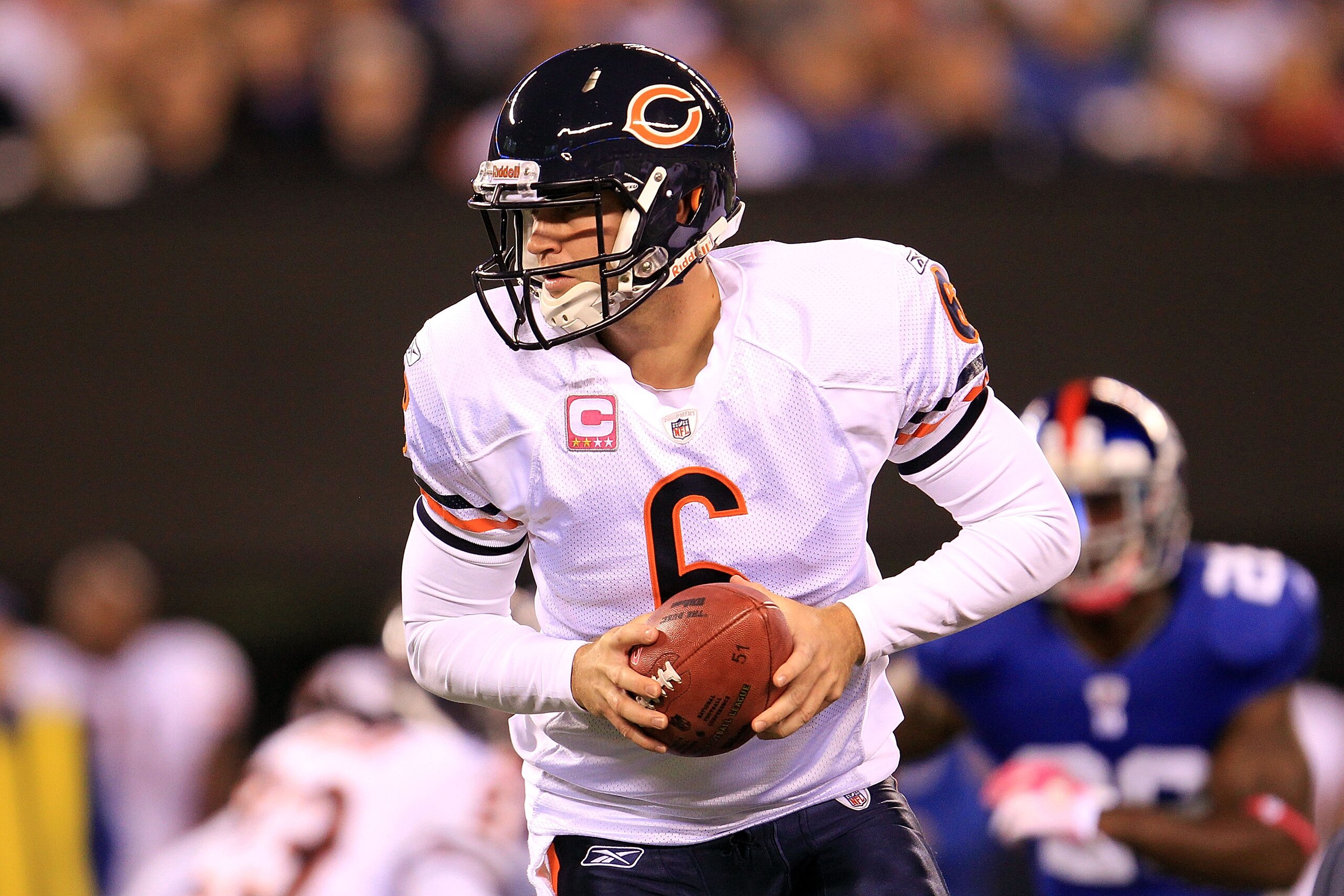 EAST RUTHERFORD, NJ - OCTOBER 03:  Jay Cutler #6 of the Chicago Bears drops back to pass against the New York Giants at New Meadowlands Stadium on October 3, 2010 in East Rutherford, New Jersey.  (Photo by Chris McGrath/Getty Images)