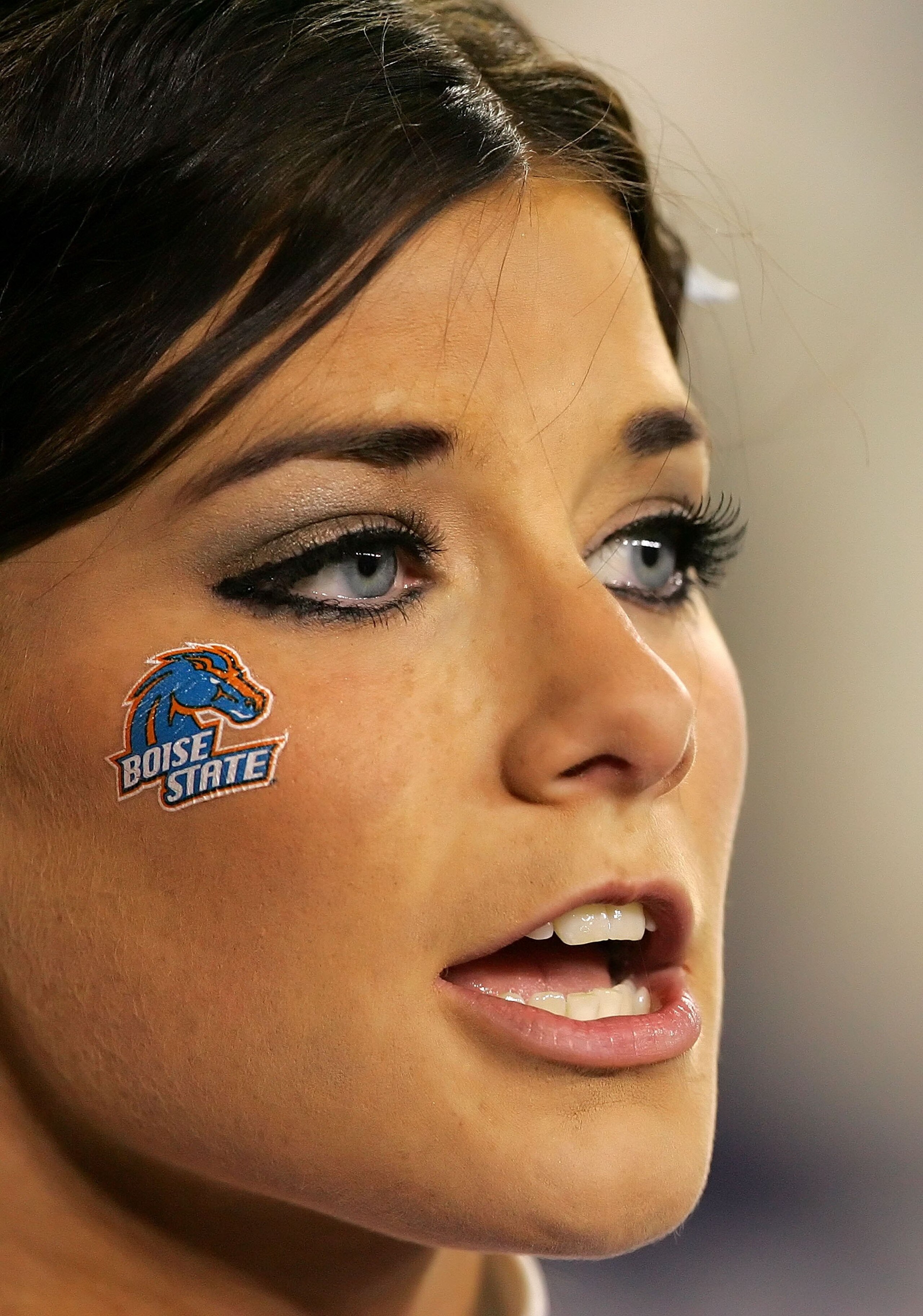 GLENDALE, AZ - JANUARY 01:  A Boise State Broncos cheerleader looks on during the fourth quarter of the game against the Oklahoma Sooners at the Tostito's Fiesta Bowl at University of Phoenix Stadium on January 1, 2007 in Glendale, Arizona. The Broncos de