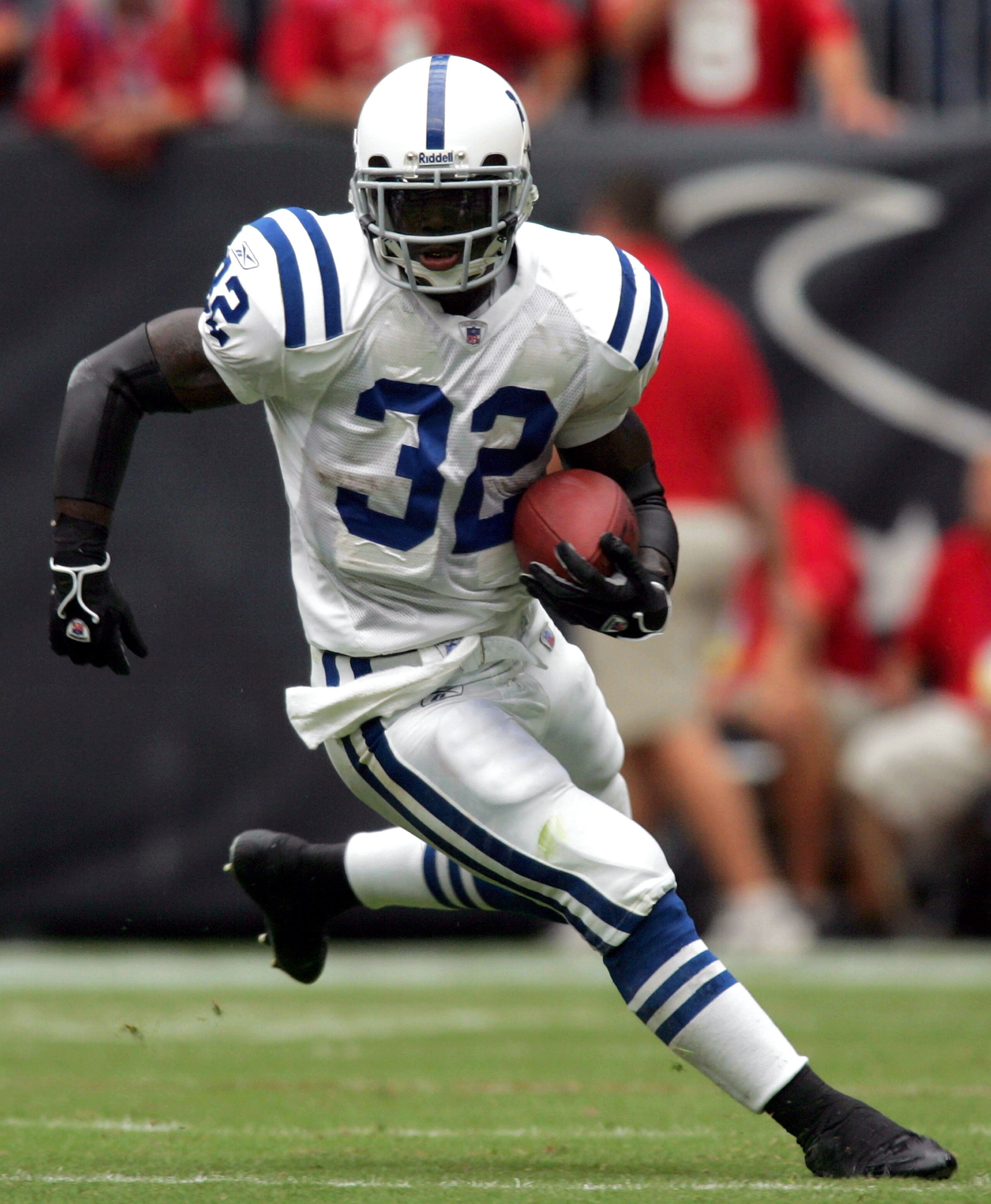 HOUSTON - OCTOBER 23:  Running back Edgerrin James #32 of the Indianapolis Colts runs the ball against the Houston Texans on October 23, 2005 at Reliant Stadium in Houston, Texas. The Colts defeated the Texans 38-20.  (Photo by Ronald Martinez/Getty Image