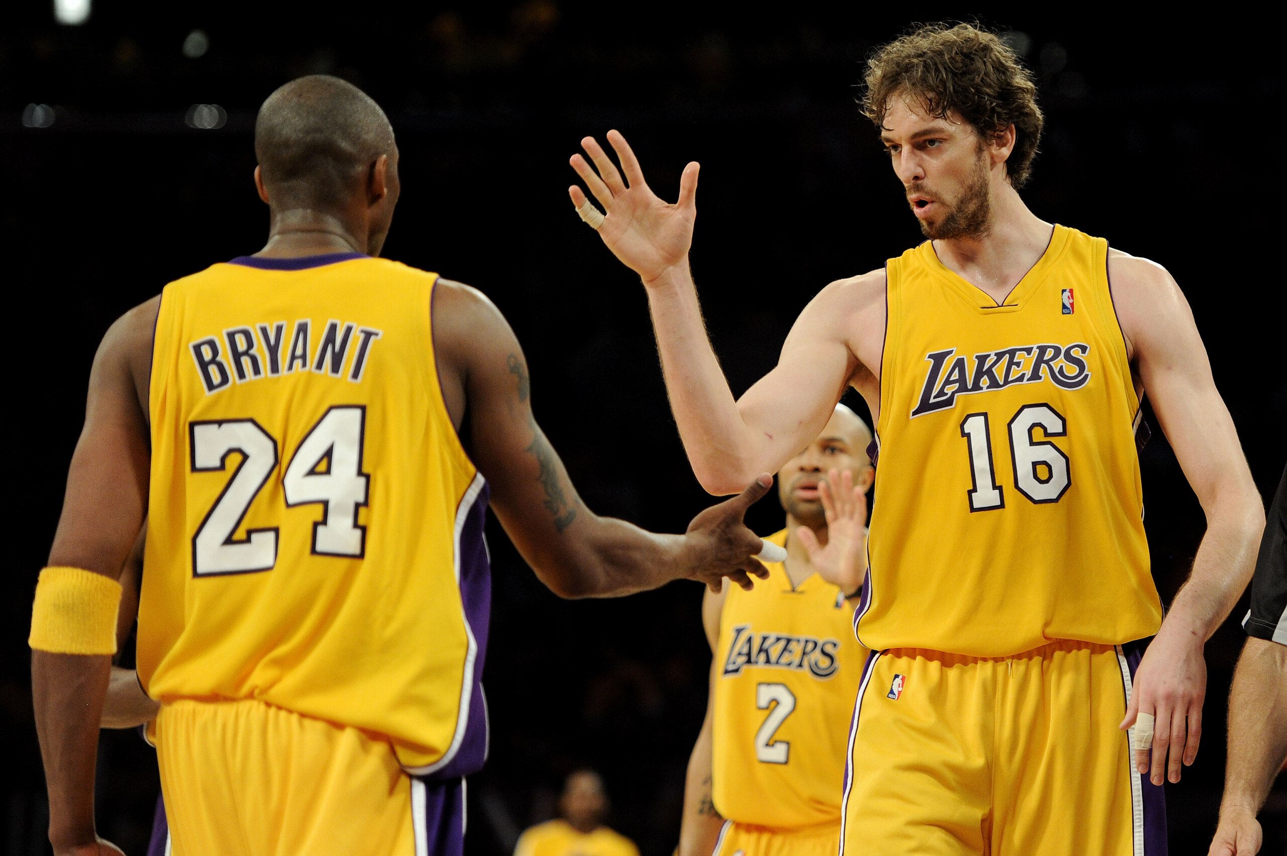 LOS ANGELES, CA - MAY 17:  Guard Kobe Bryant #24 of the Los Angeles Lakers and Pau Gasol #16 celebrate a play against the Phoenix Suns in Game One of the Western Conference Finals during the 2010 NBA Playoffs at Staples Center on May 17, 2010 in Los Angel