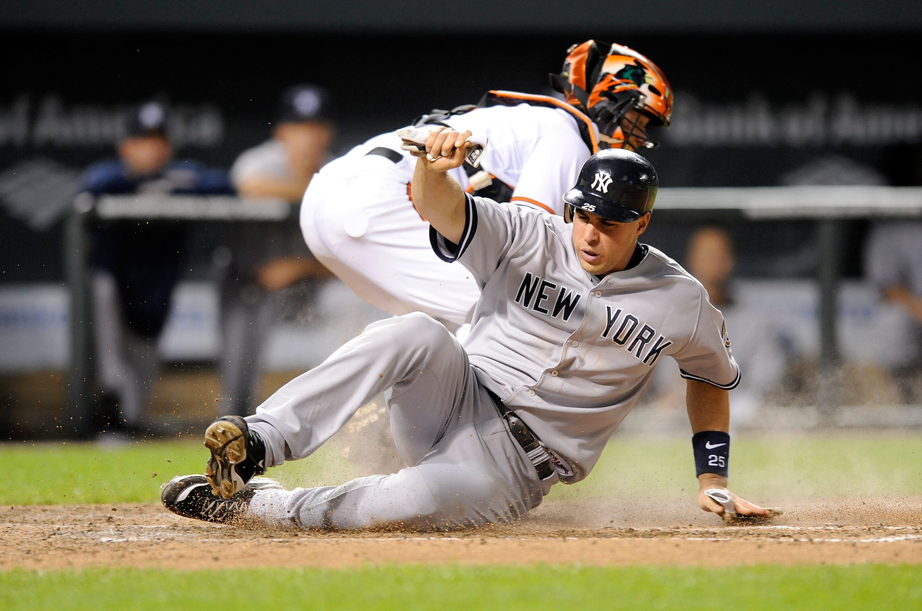 BALTIMORE - MAY 09: Mark Teixeria #25 of the New York Yankees scores in the fourth inning against the Baltimore Orioles at Oriole Park at Camden Yards on May 9, 2009 in Baltimore, Maryland. (Photo by Greg Fiume/Getty Images) BALTIMORE - MAY 09: Mark Teixeria #25 of the New York Yankees scores in the fourth inning against the Baltimore Orioles at Oriole Park at Camden Yards on May 9, 2009 in Baltimore, Maryland. (Photo by Greg Fiume/Getty Images)